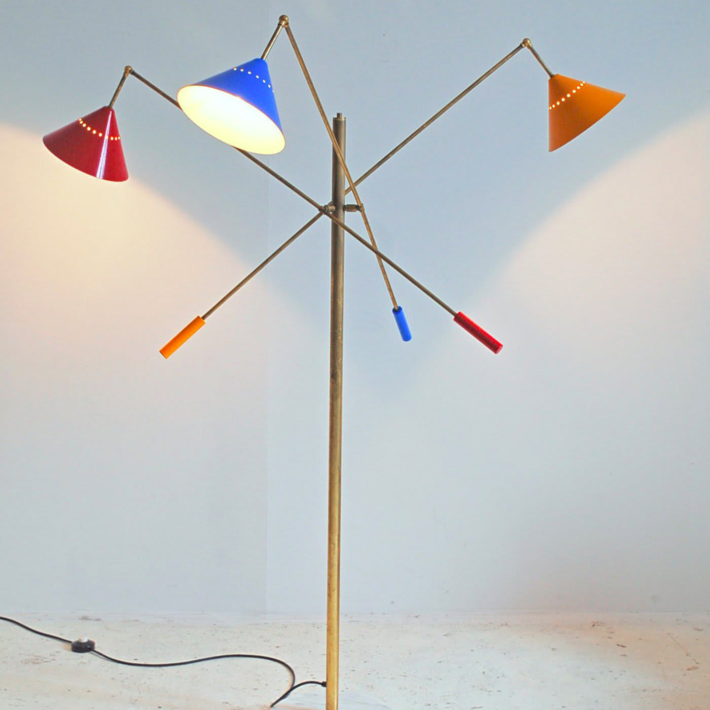 Contrappeso 3-Arm Brass RGB Floor Lamp - Silvio Piattelli