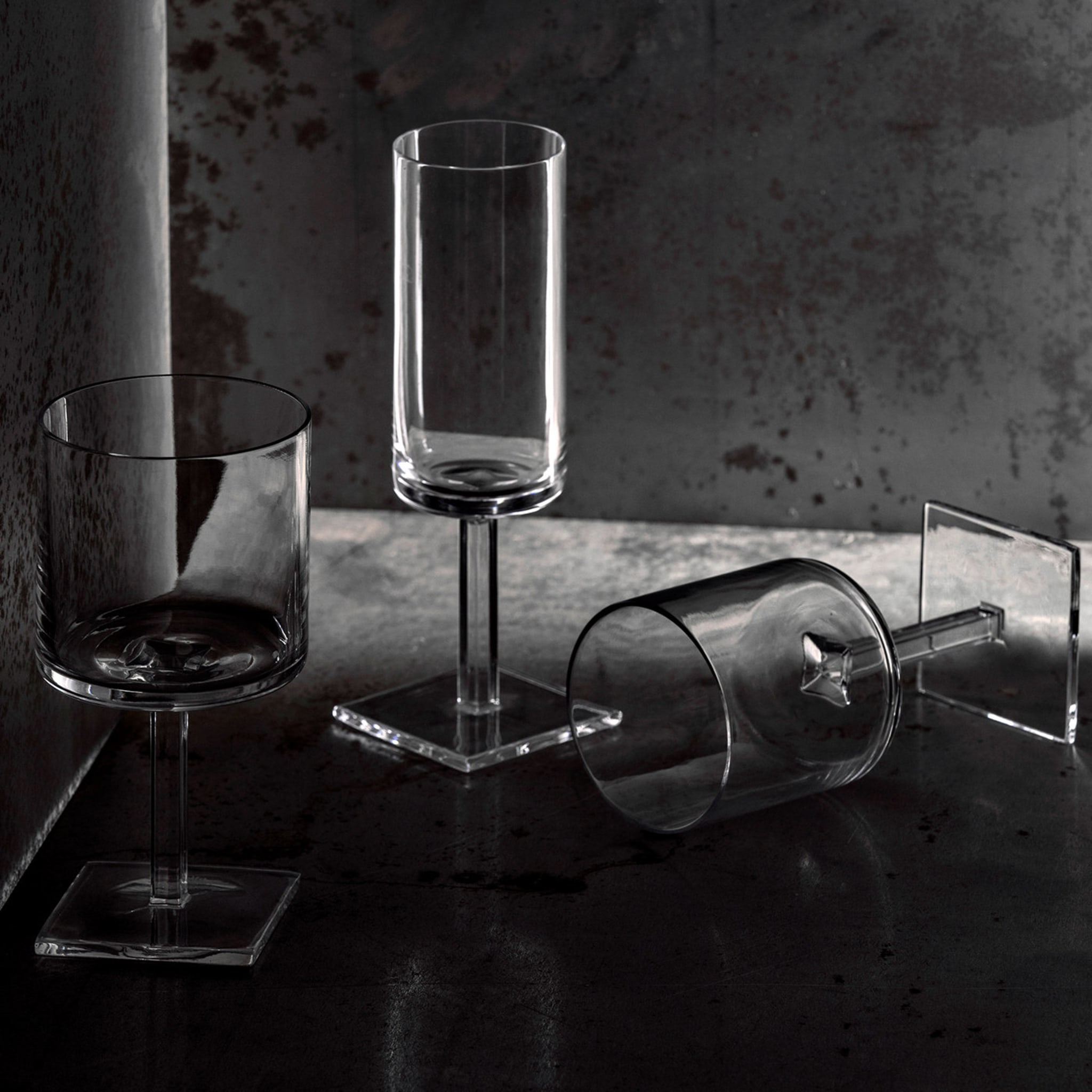 Laetitia Set of 2 Wine Goblets by Michele De Lucchi with Alberto Nason - Alternative view 2