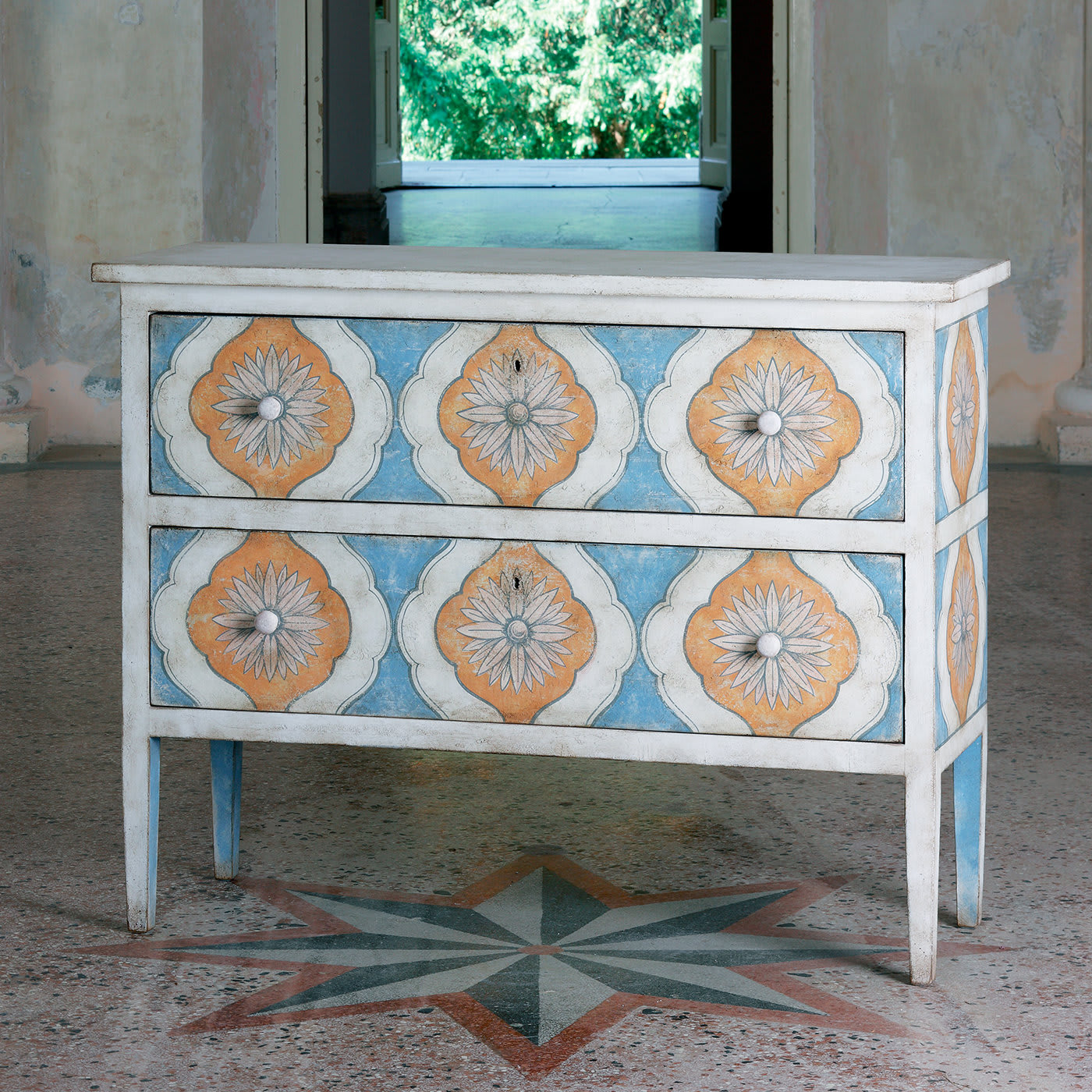 Barberini dresser in decorated wood - Porte Italia