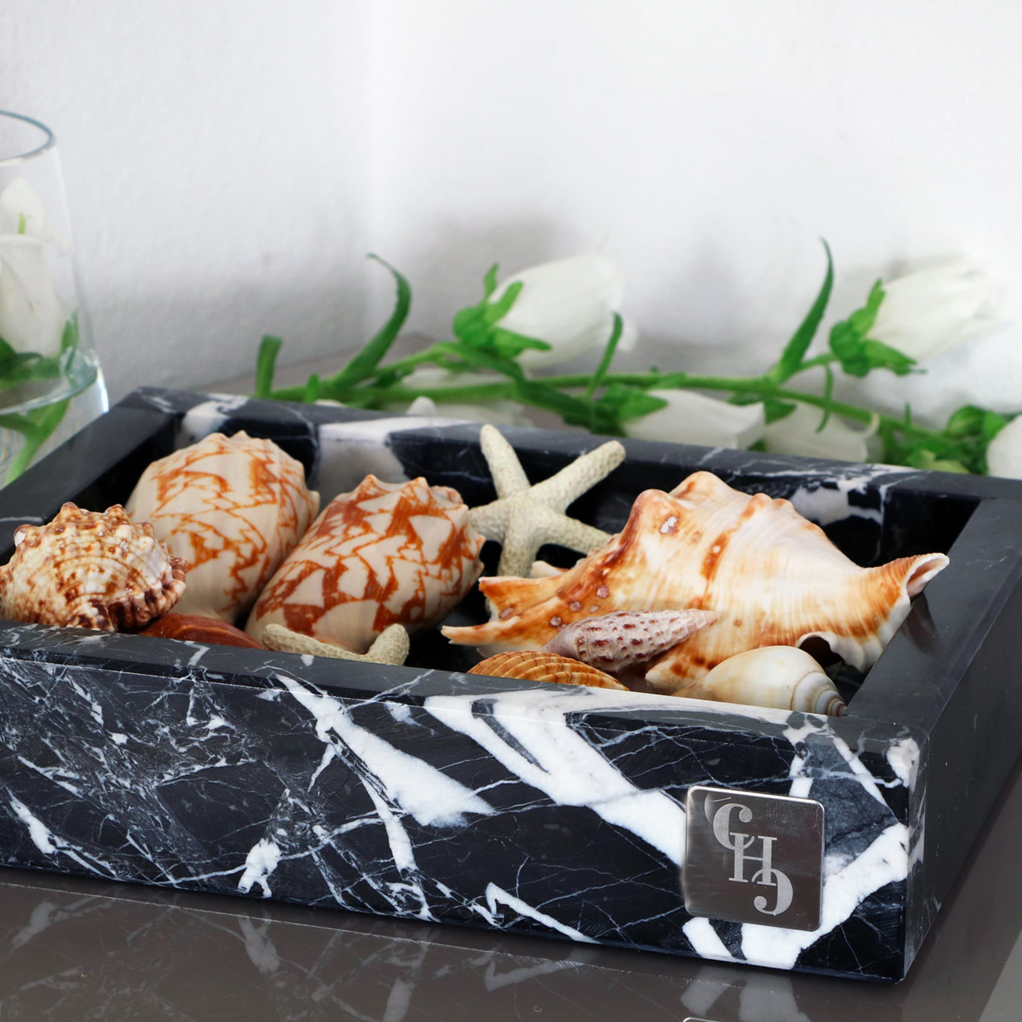 Living Black Marquina Marble Tray - Alternative view 1