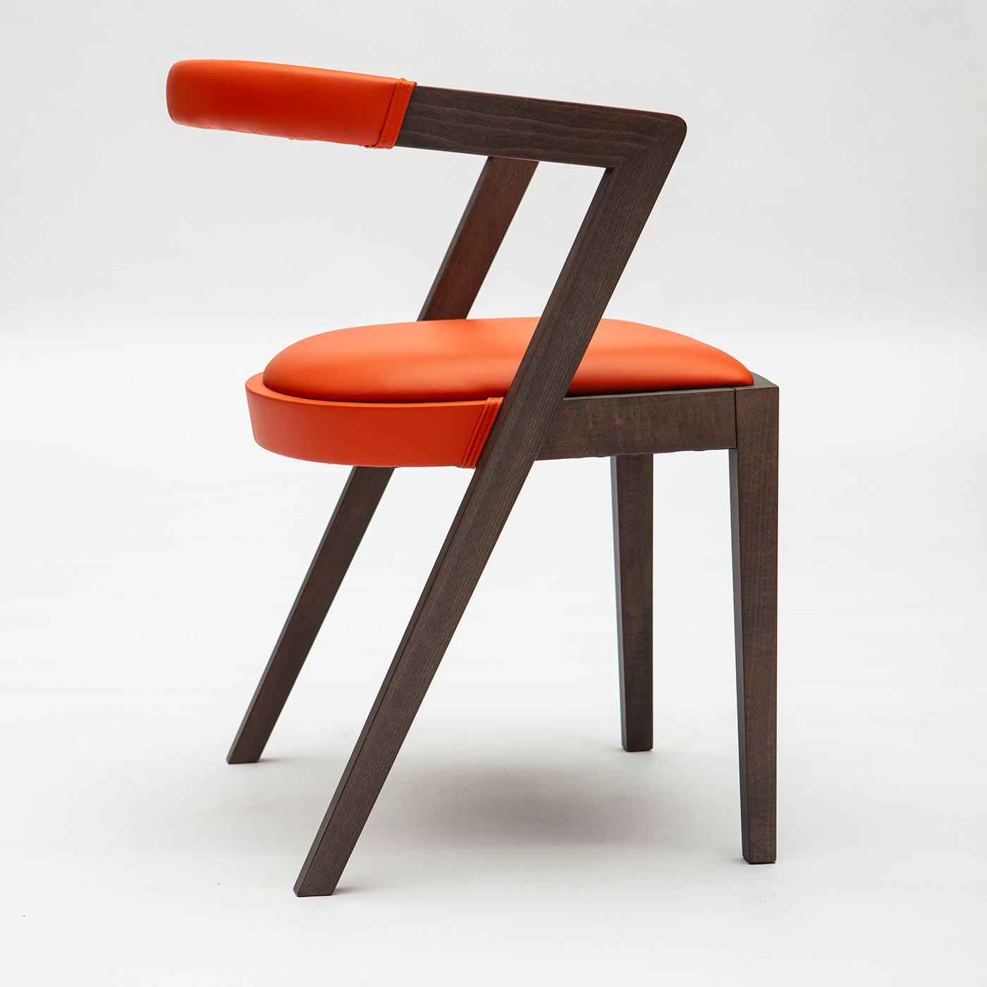 String orange chair - Livoni