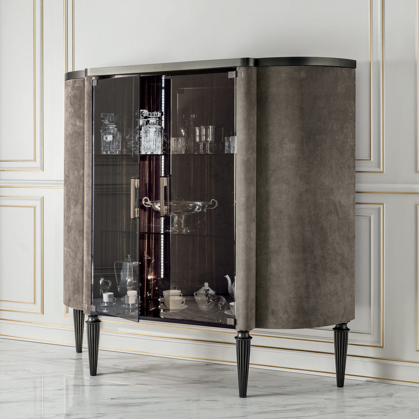 Kate Tall Display Cabinet by Giuseppe Iasparra - Longhi