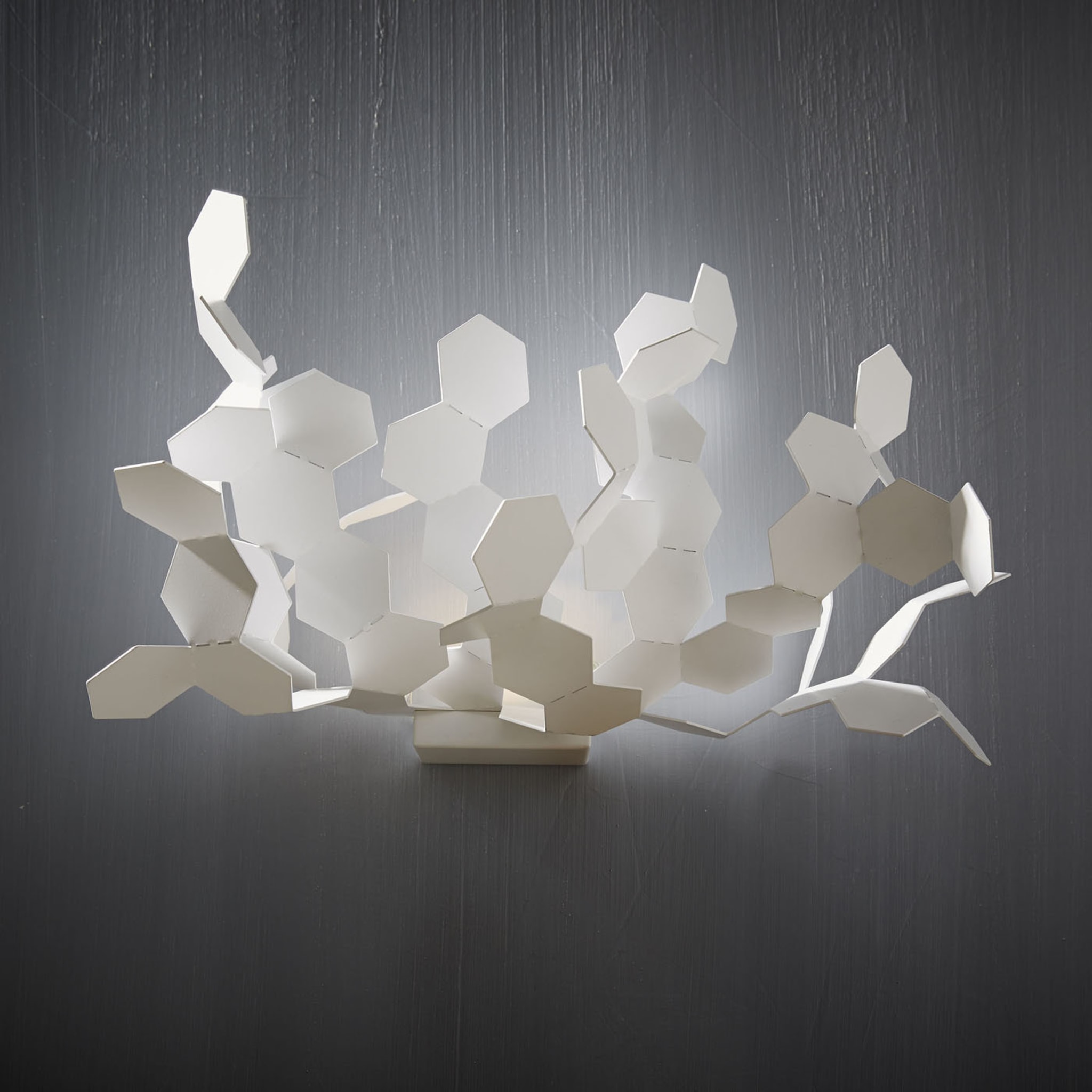 Andromeda White Wall Lamp by Paolo Ulian - Alternative view 2