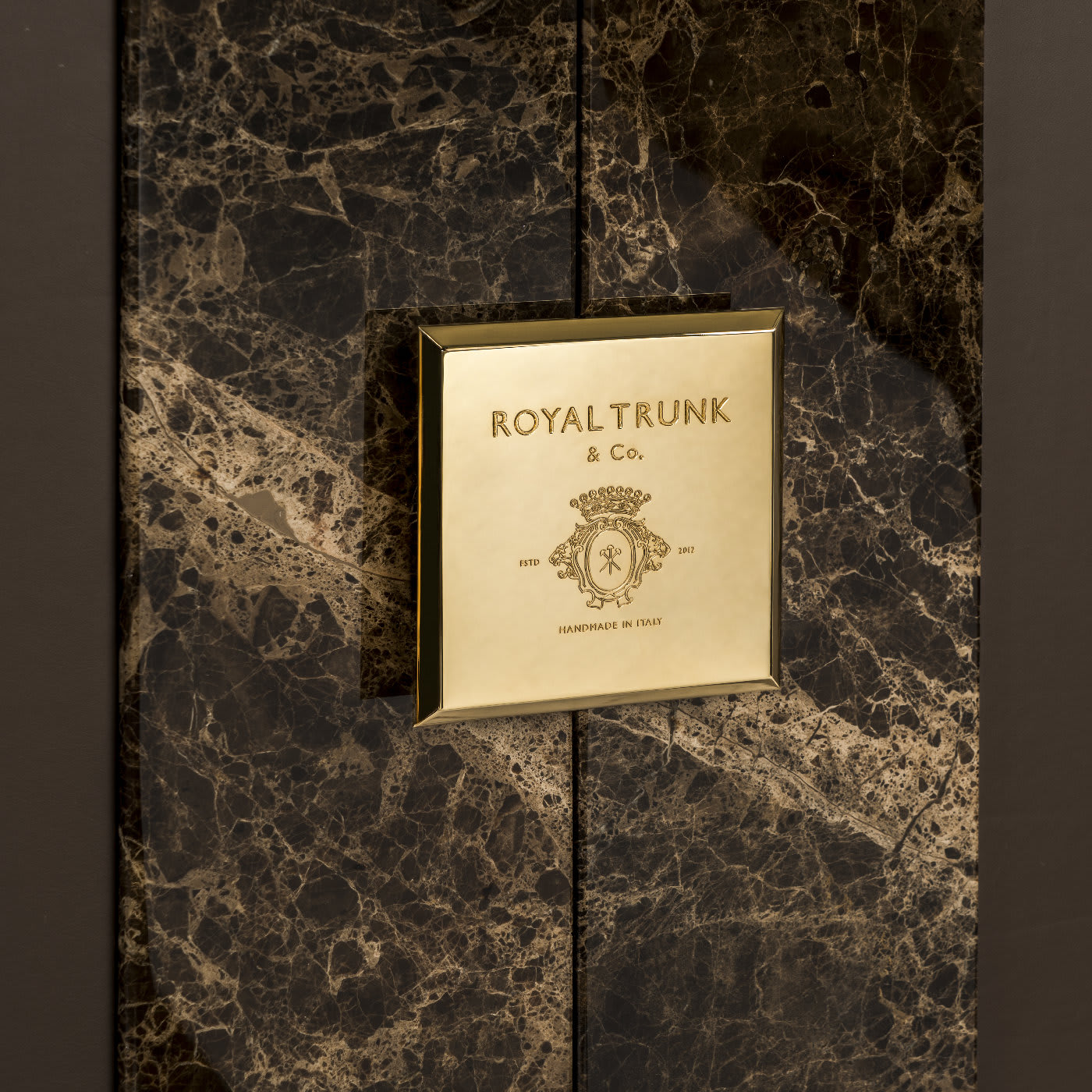 Capri Speciale Emperador - Royal Trunk