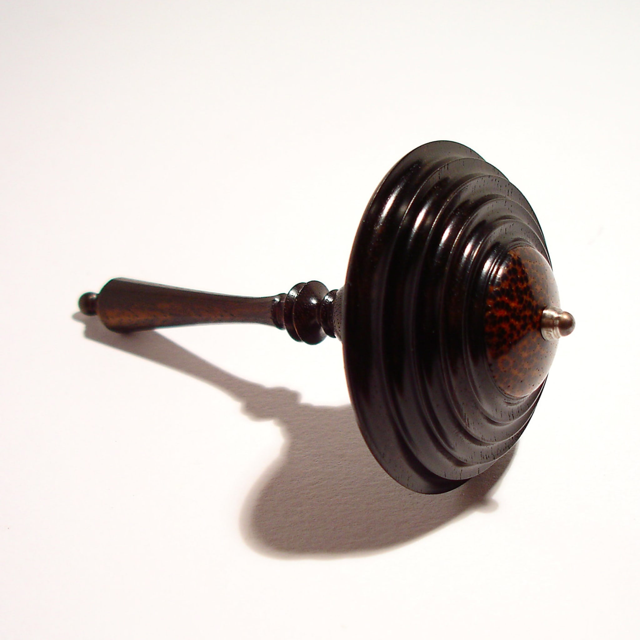 DarkStyle Spinning Top in Ebony and Black Palm - Alternative view 3