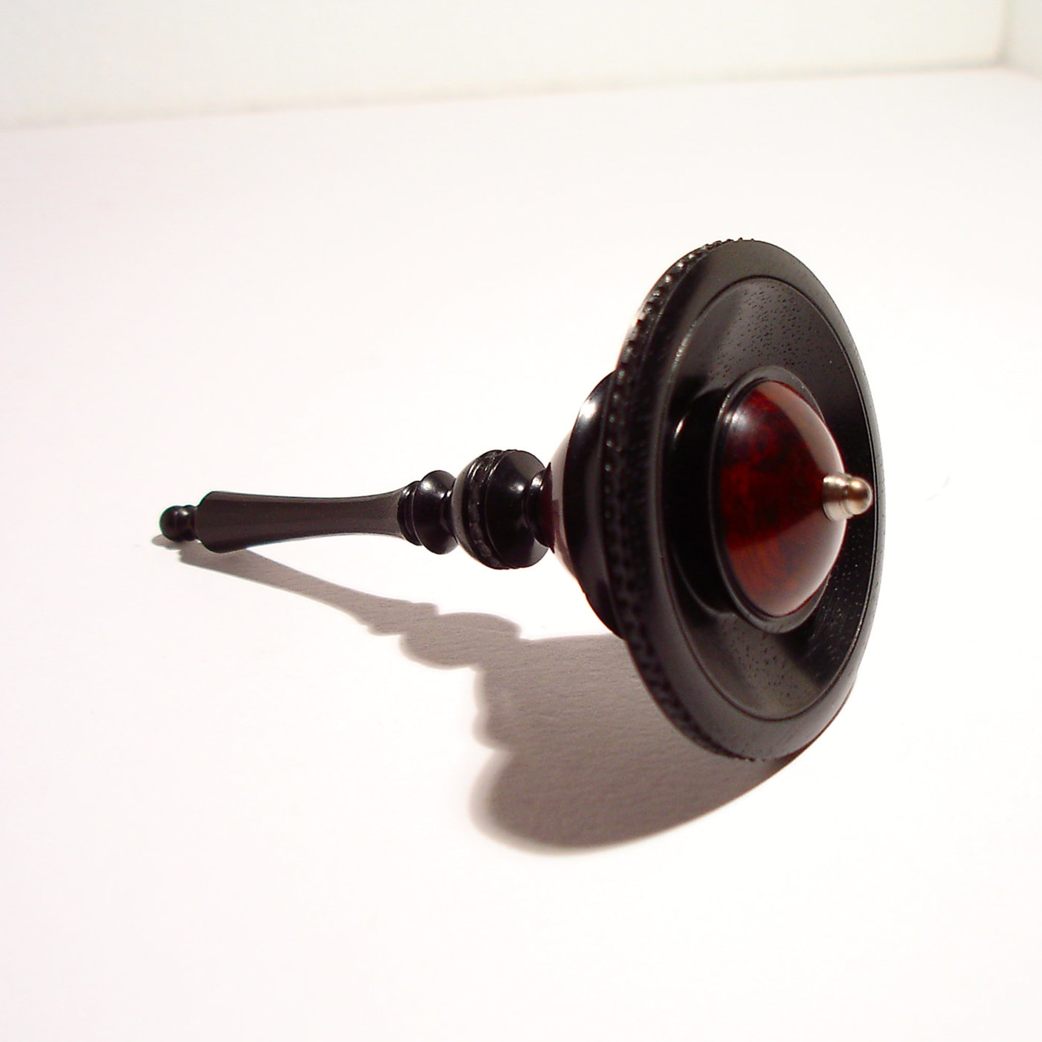 DarkStyle Spinning Top in Ebony and Snakewood - Alternative view 3