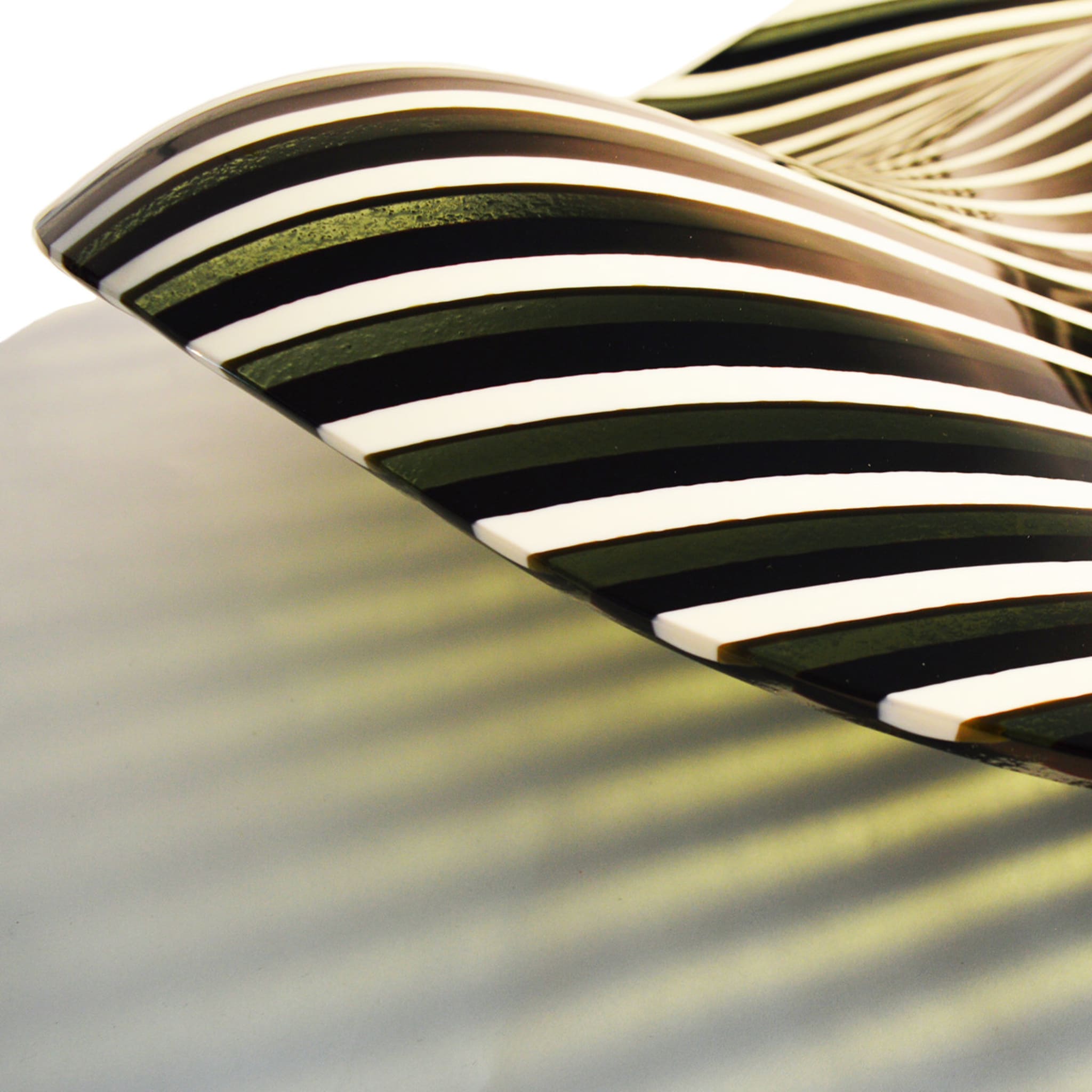 Ellisse Wavy Strips Murano Glass Centerpiece by Massimo Brignoni - Alternative view 1