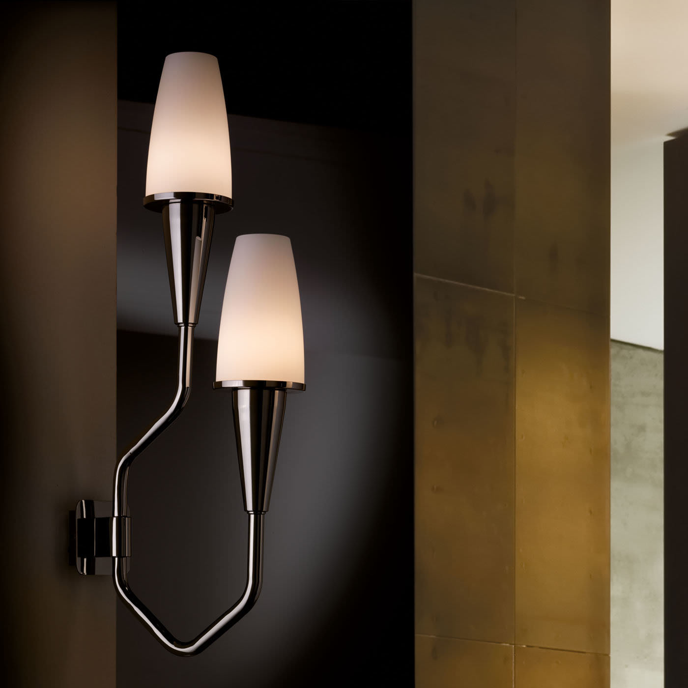 Gio Applique Wall Lamp by Roberto Lazzeroni - Estro