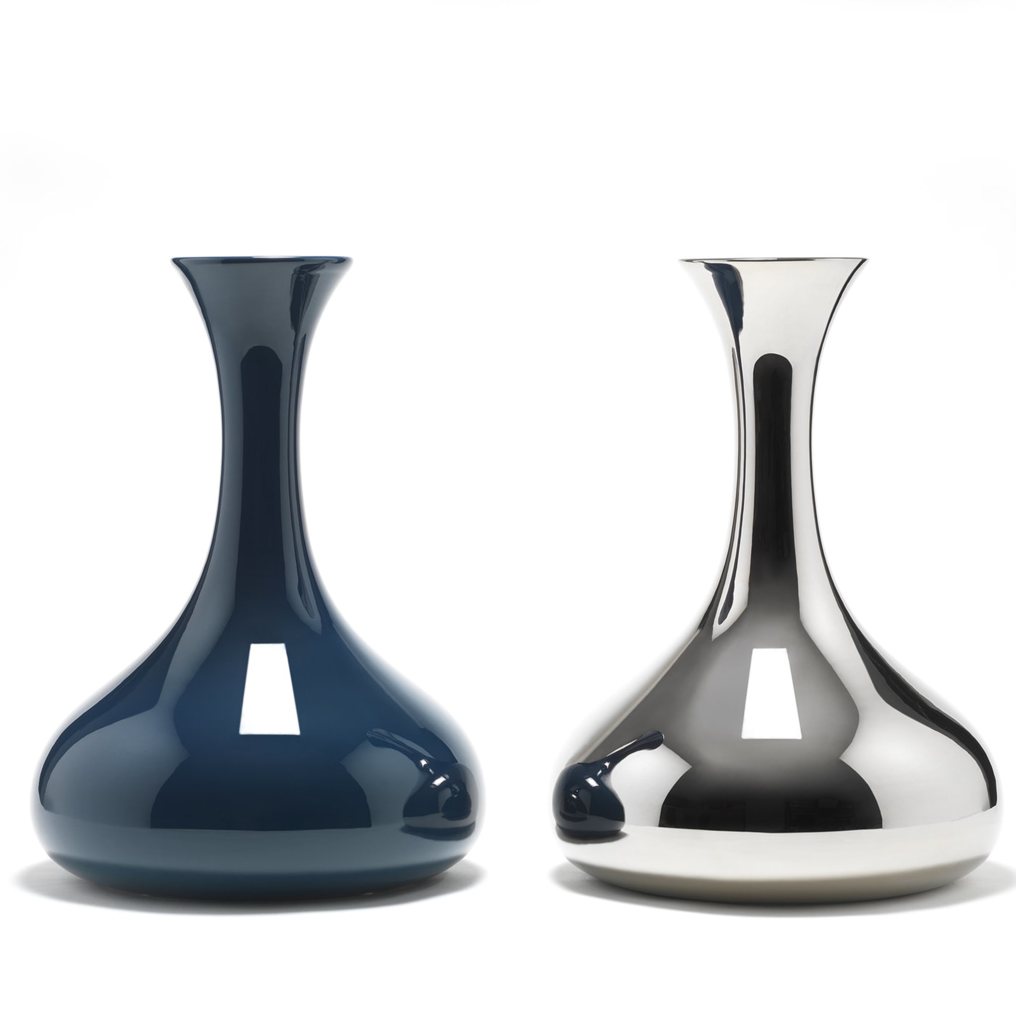Ampollina Platinum Vase by Corrado Corradi Dell’Acqua - Alternative view 1