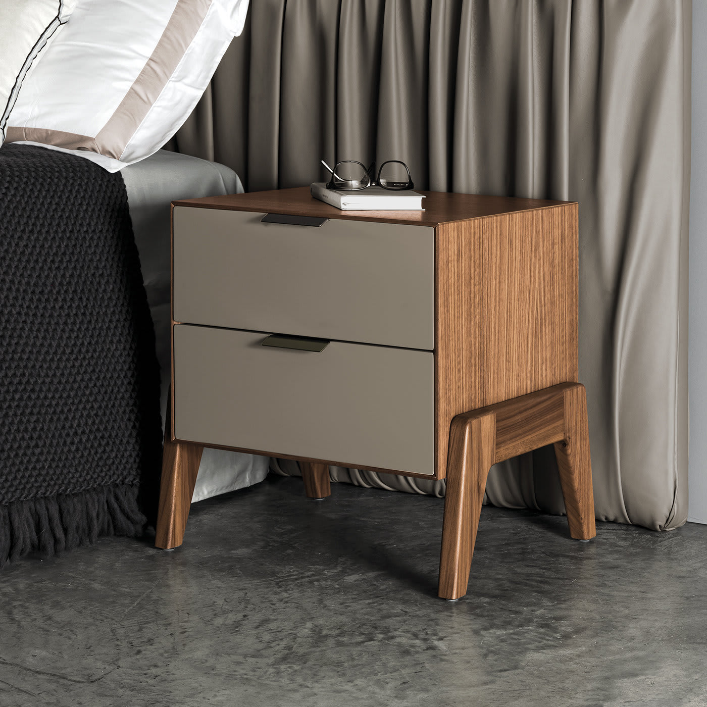 Solferino Nightstand Meroni & Colzani - Artemest