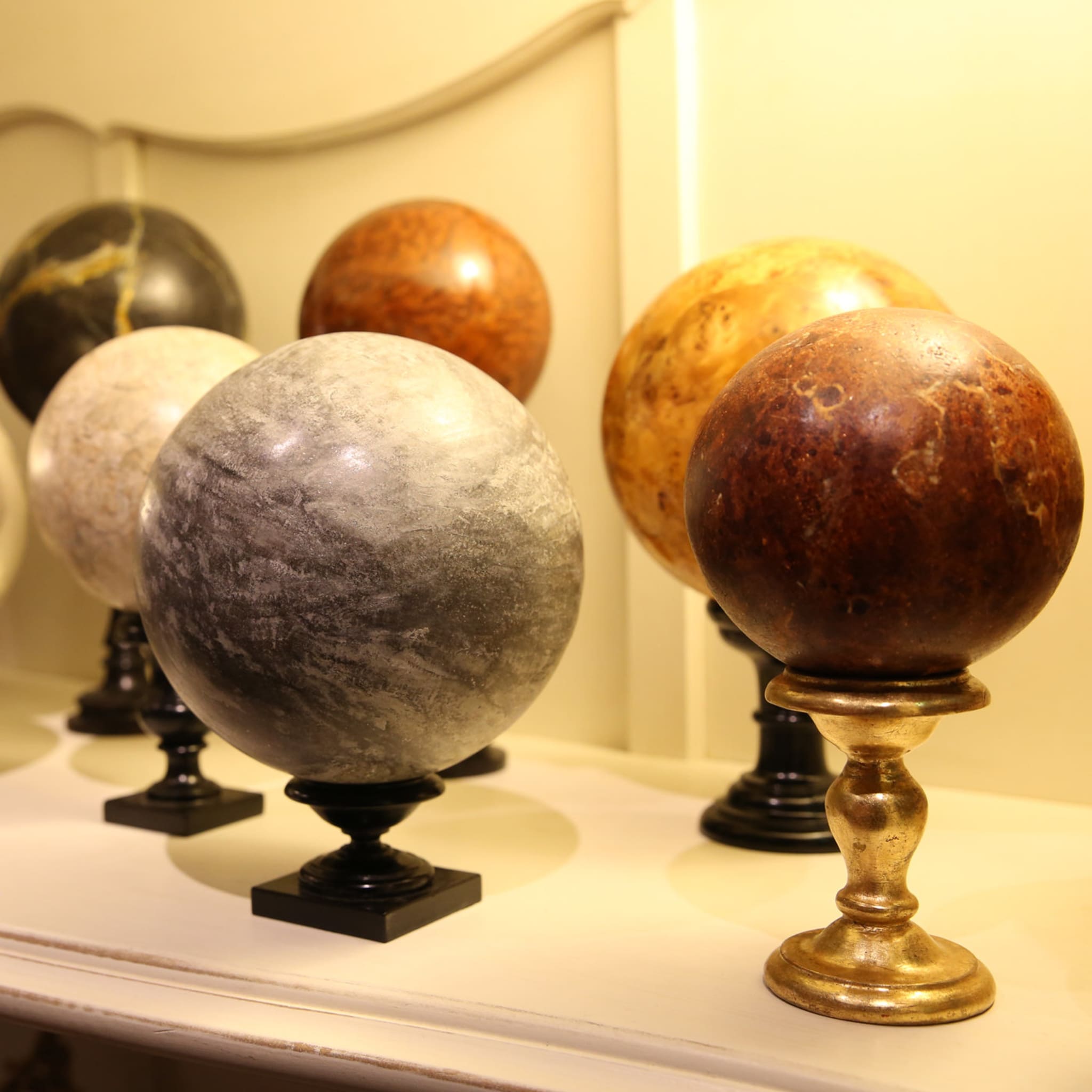 Marble Wood Sphere  - Alternative view 3