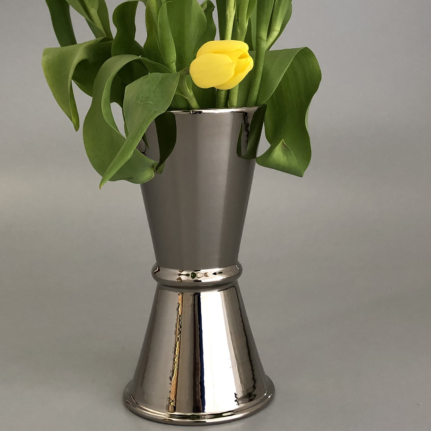 Ginza Jigger Palladium Terracotta Flower Vase - Tuttoattaccato
