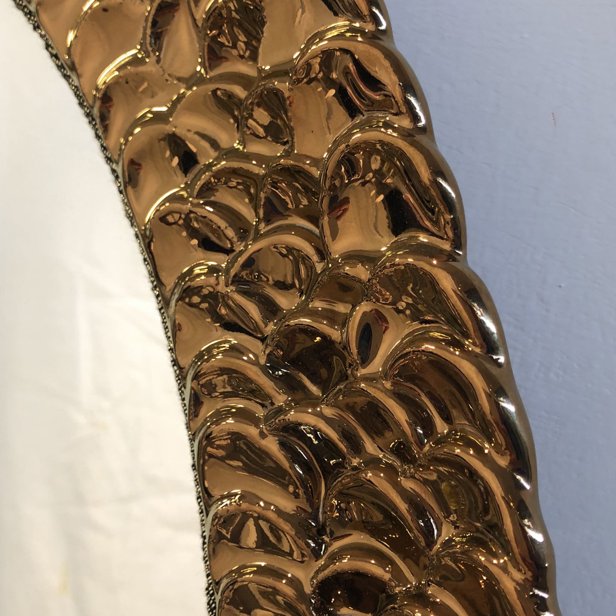 Specchio Elissi in bronzo  - Vista alternativa 2