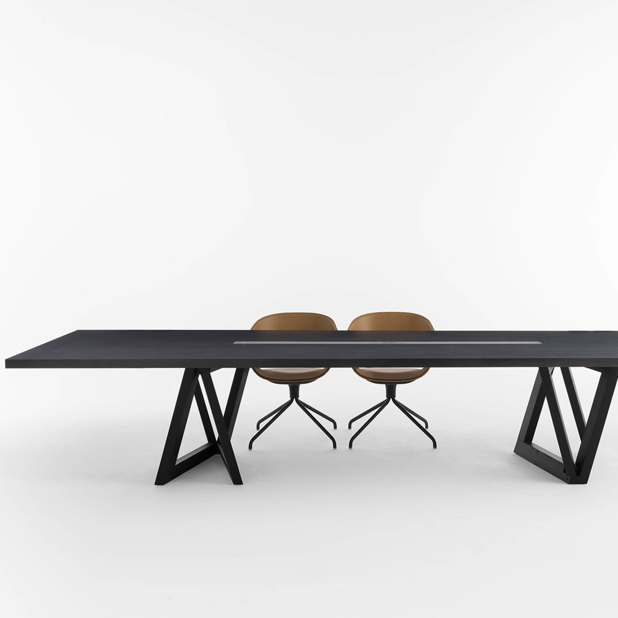QuaDror 03 Dining Table by Dror - Alternative view 3