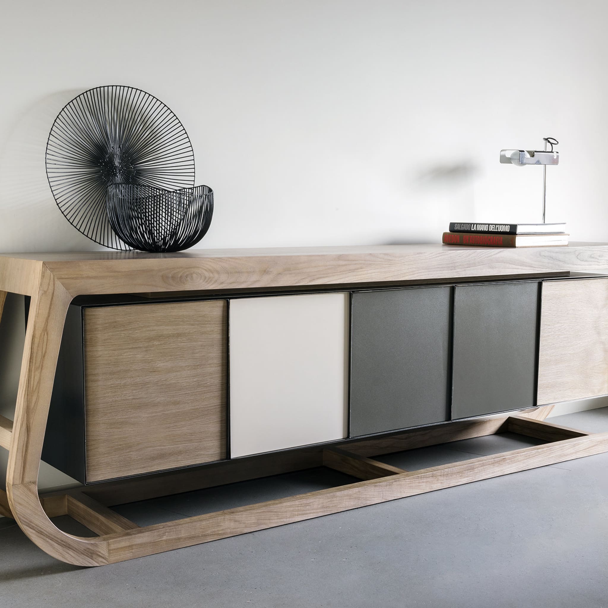 Arca Sideboard by Alberto Guarriello - Alternative view 1