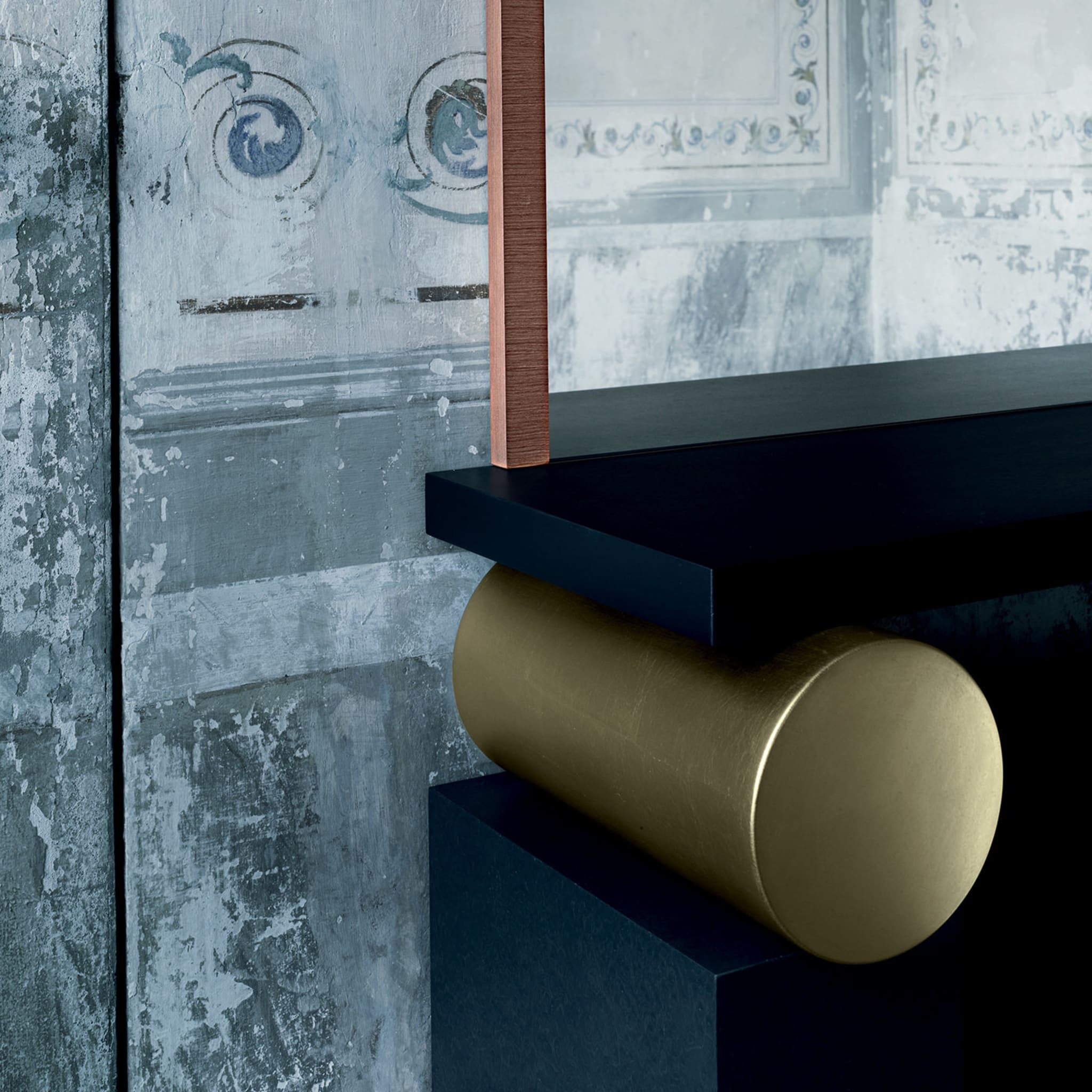 Etrusco Vanity Table by Ettore Sottsass - Alternative view 3