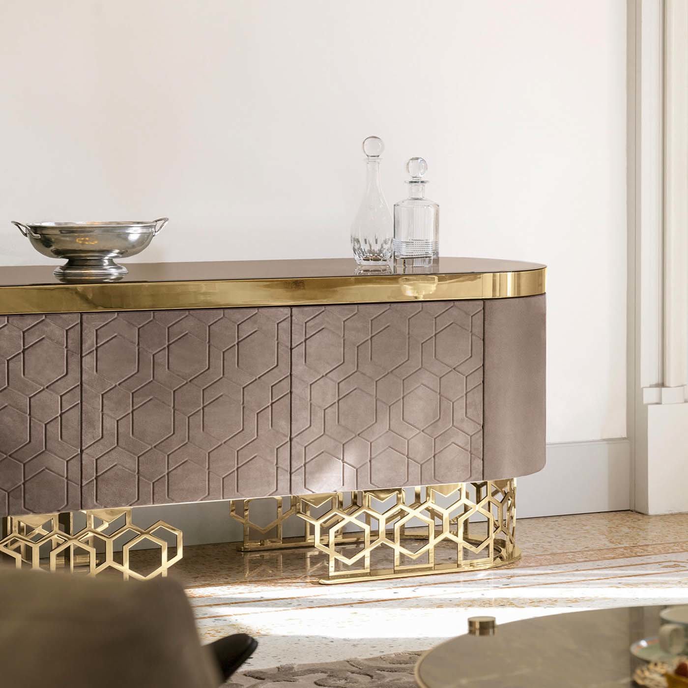 Vicky Low Cabinet by Giuseppe Iasparra - Longhi