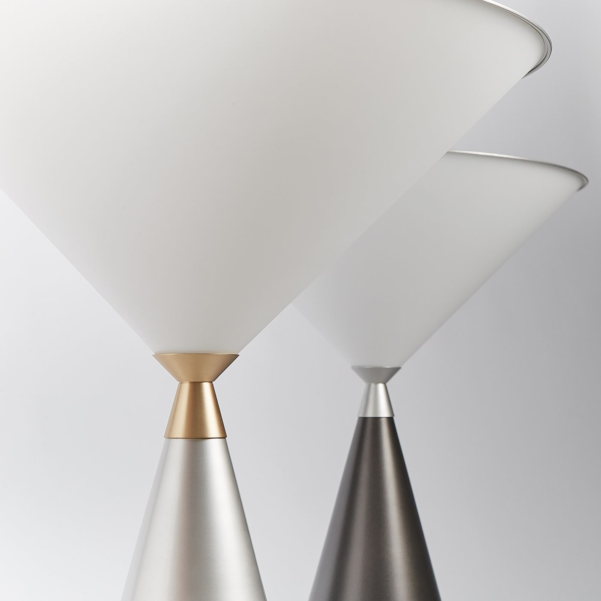 Icones Table Lamp by Lorenza Bozzoli - Alternative view 2