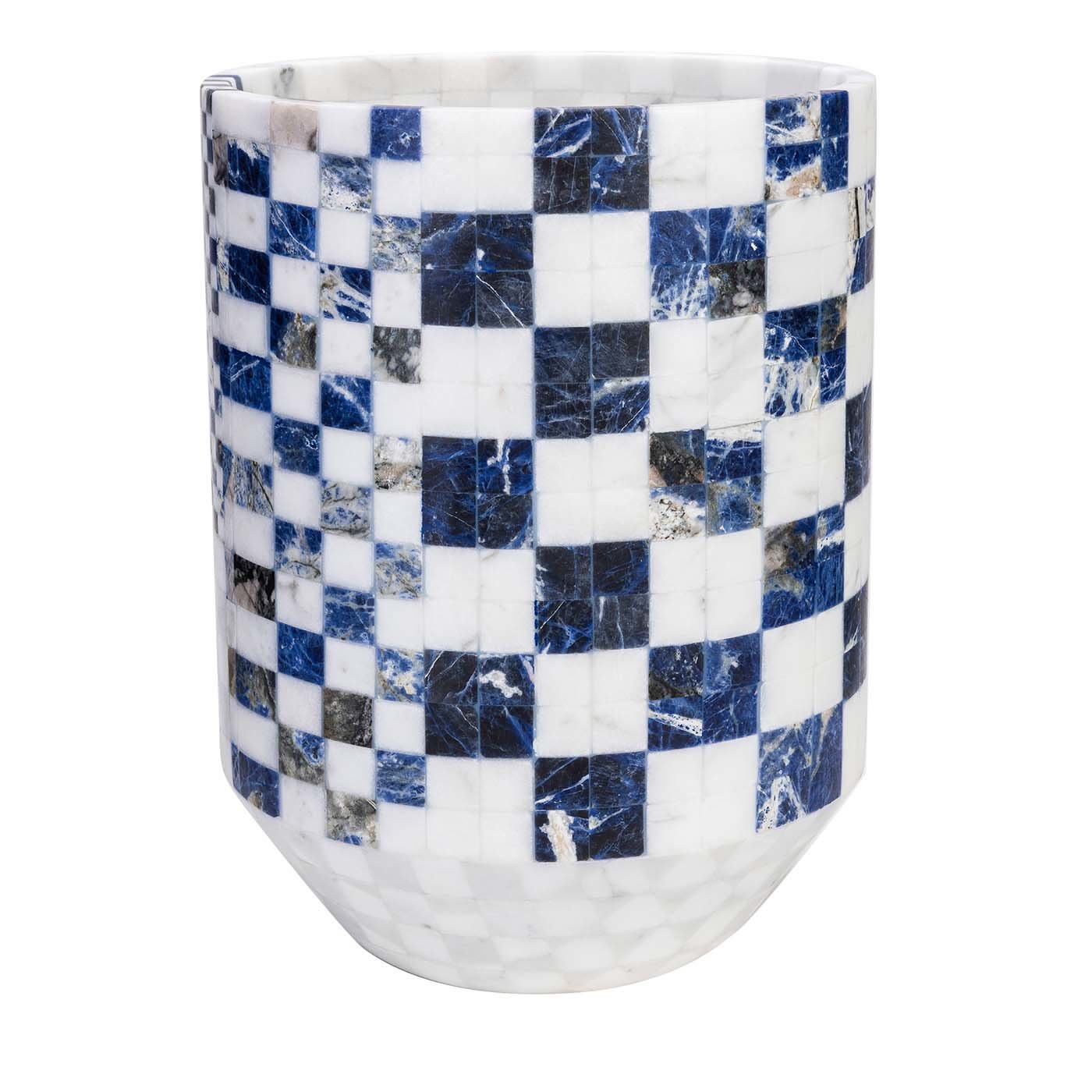 Hacker 1 Vase #2 - Manuel Coltri