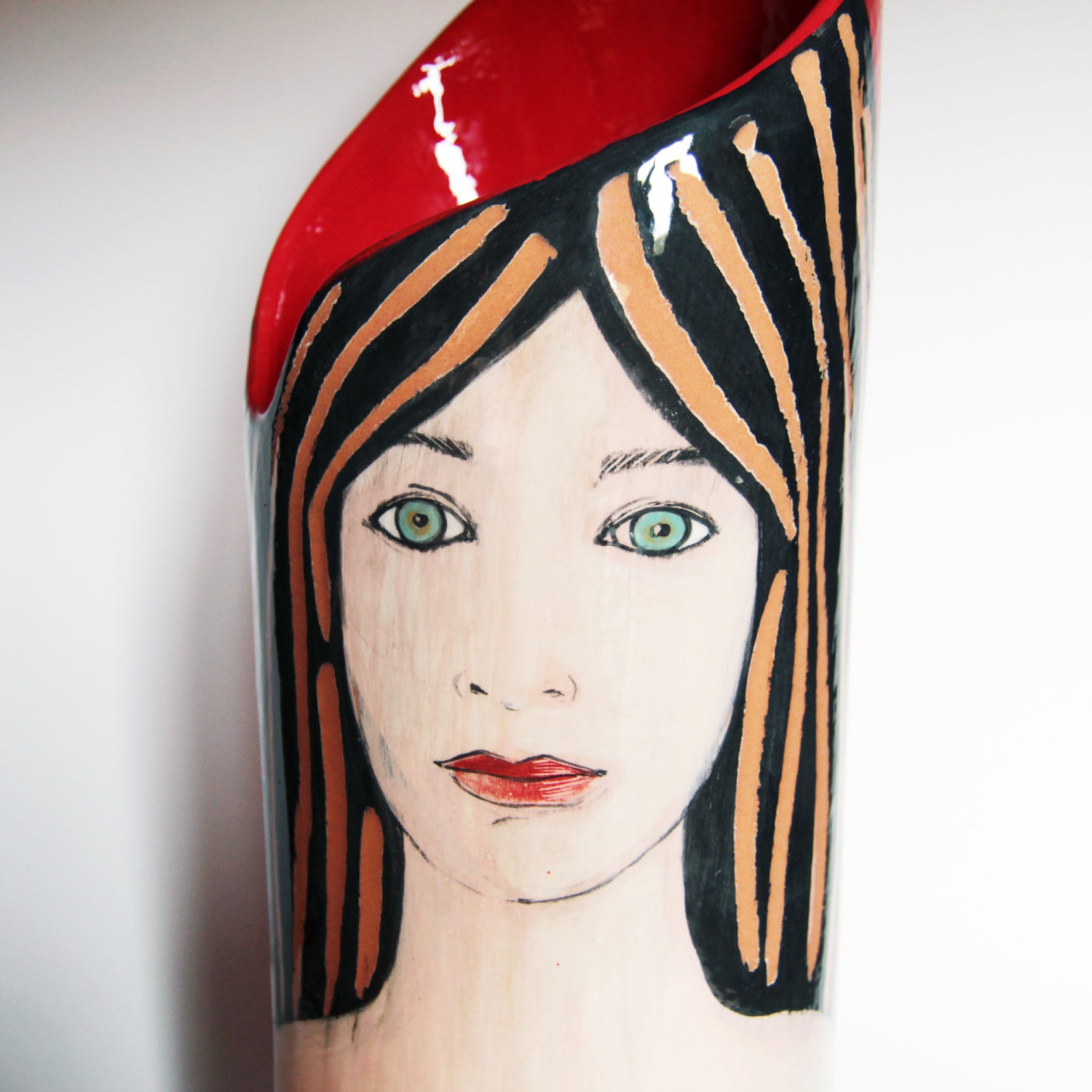 Donna Tall Red Vase - Alternative view 2
