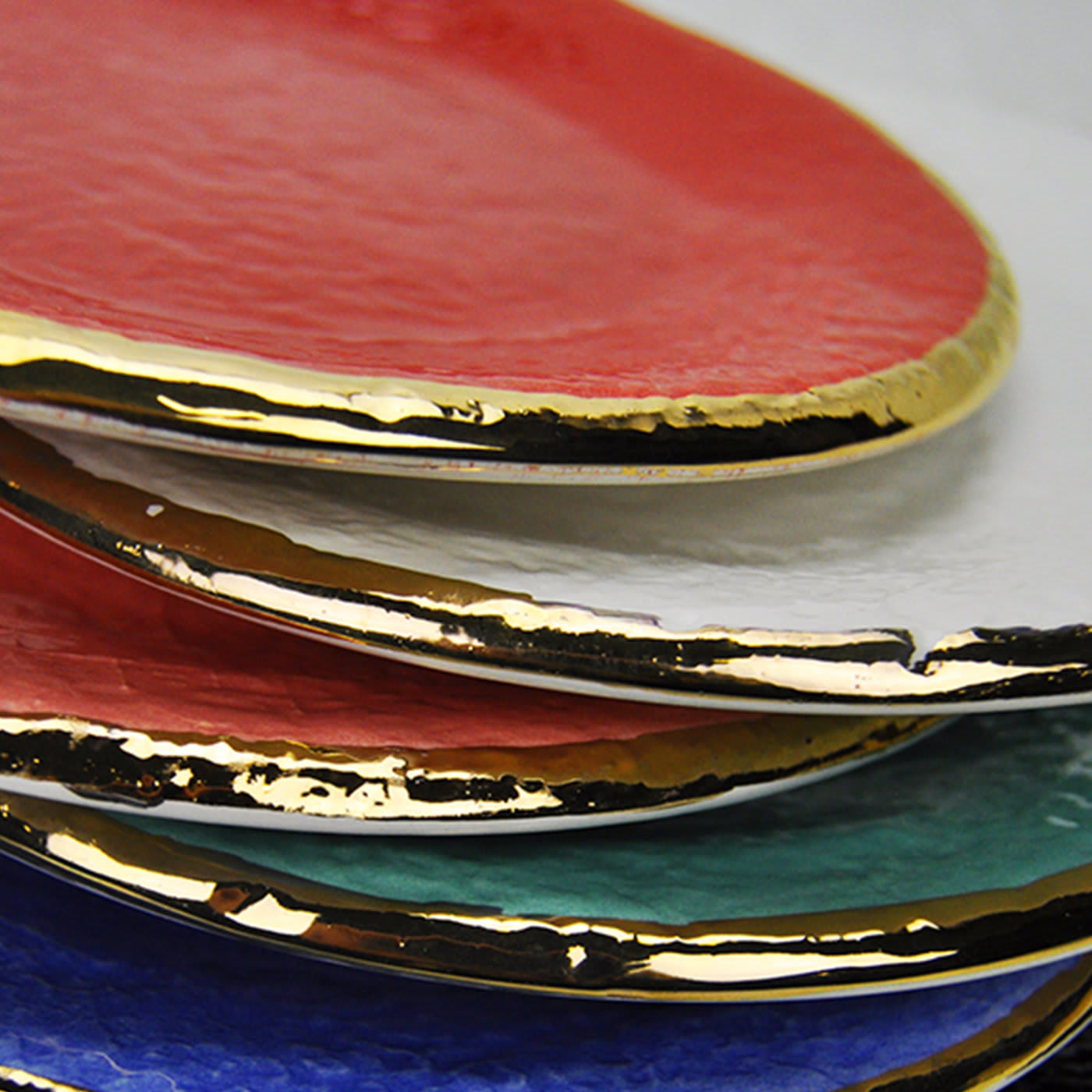 Set of 4 Preta Oro Red Charger Plates 31cm - Arcucci Handmade