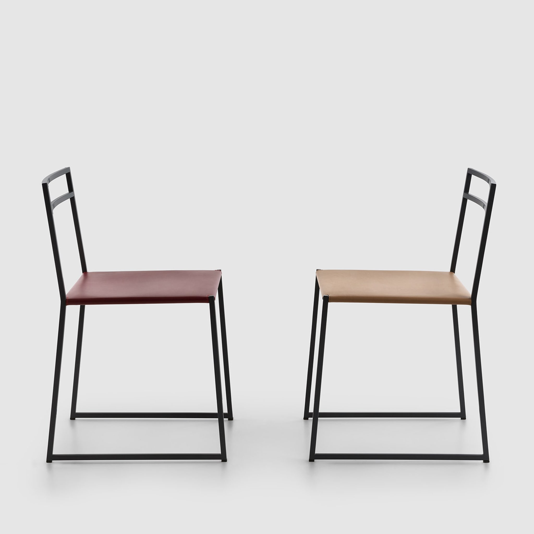 Sheer L Chair - Alternative view 1