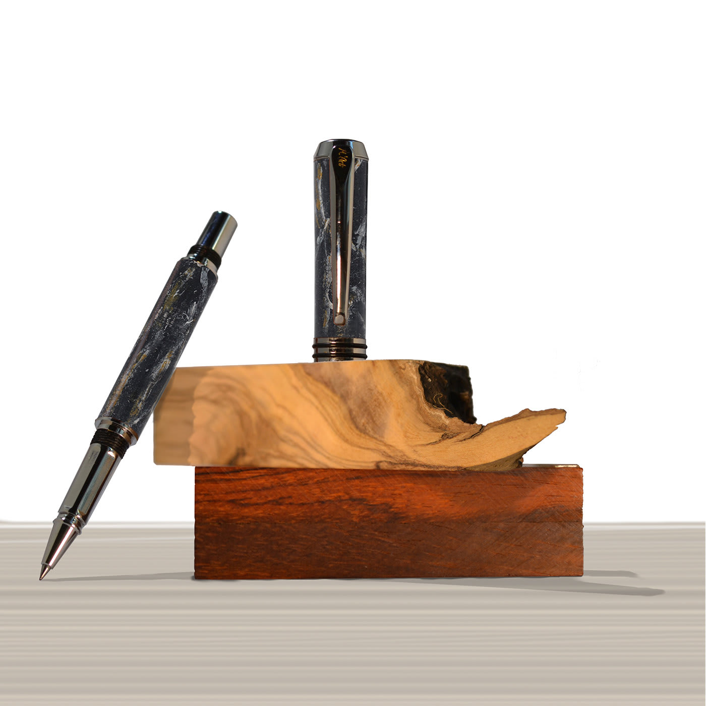 Antea Marbled Black Roller Pen in Olive Wood - M'Art