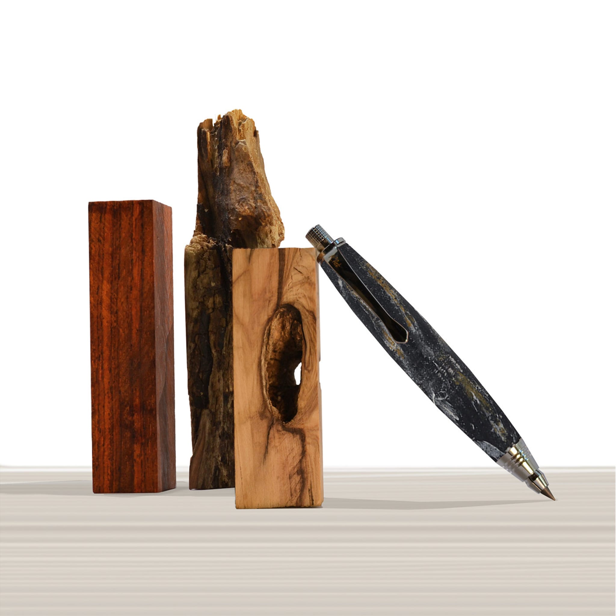 Ligabue marmorierter schwarzer Automatik-Bleistift in Olivenholz - Alternative Ansicht 2