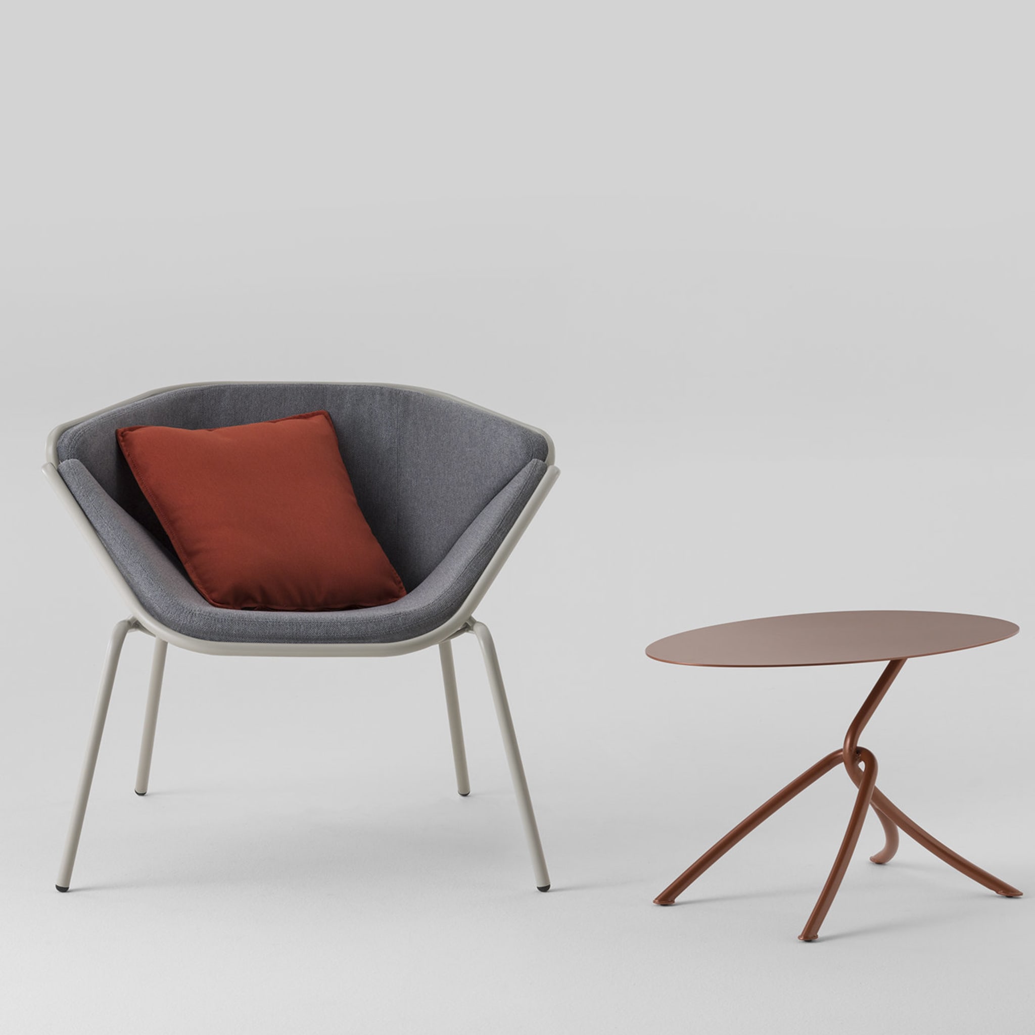 Skin Lounge Gray Chair By Giacomo Cattani - Alternative view 1