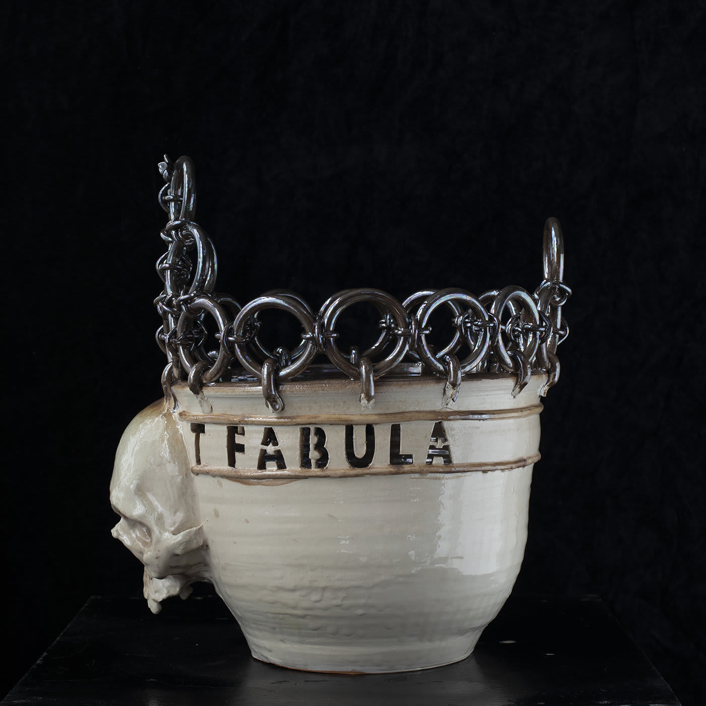 Acta Est Fabula Skull Vase - Sebastiano Leta