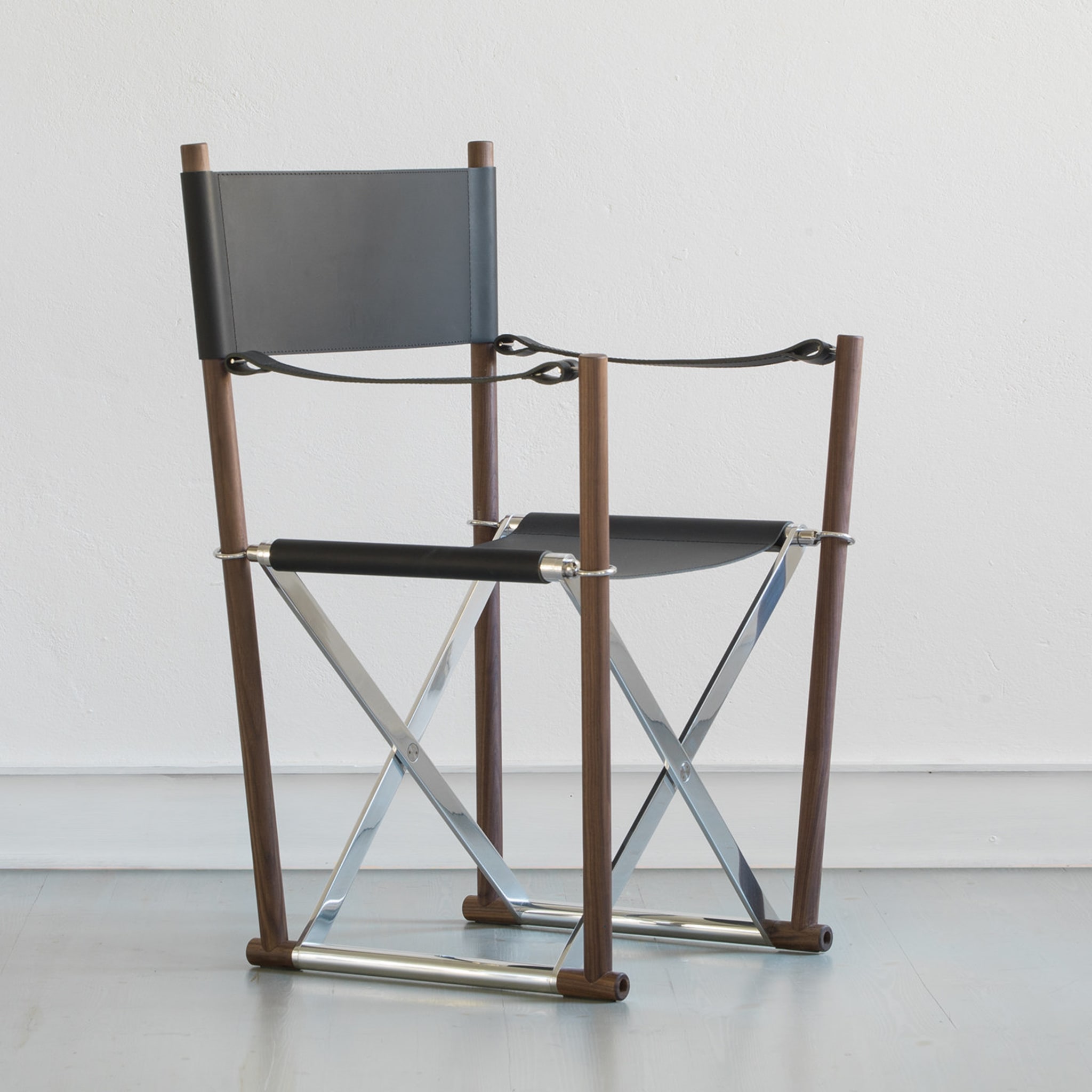 Regista Full-Grain Leather Chair by Enrico Tonucci - Alternative view 1