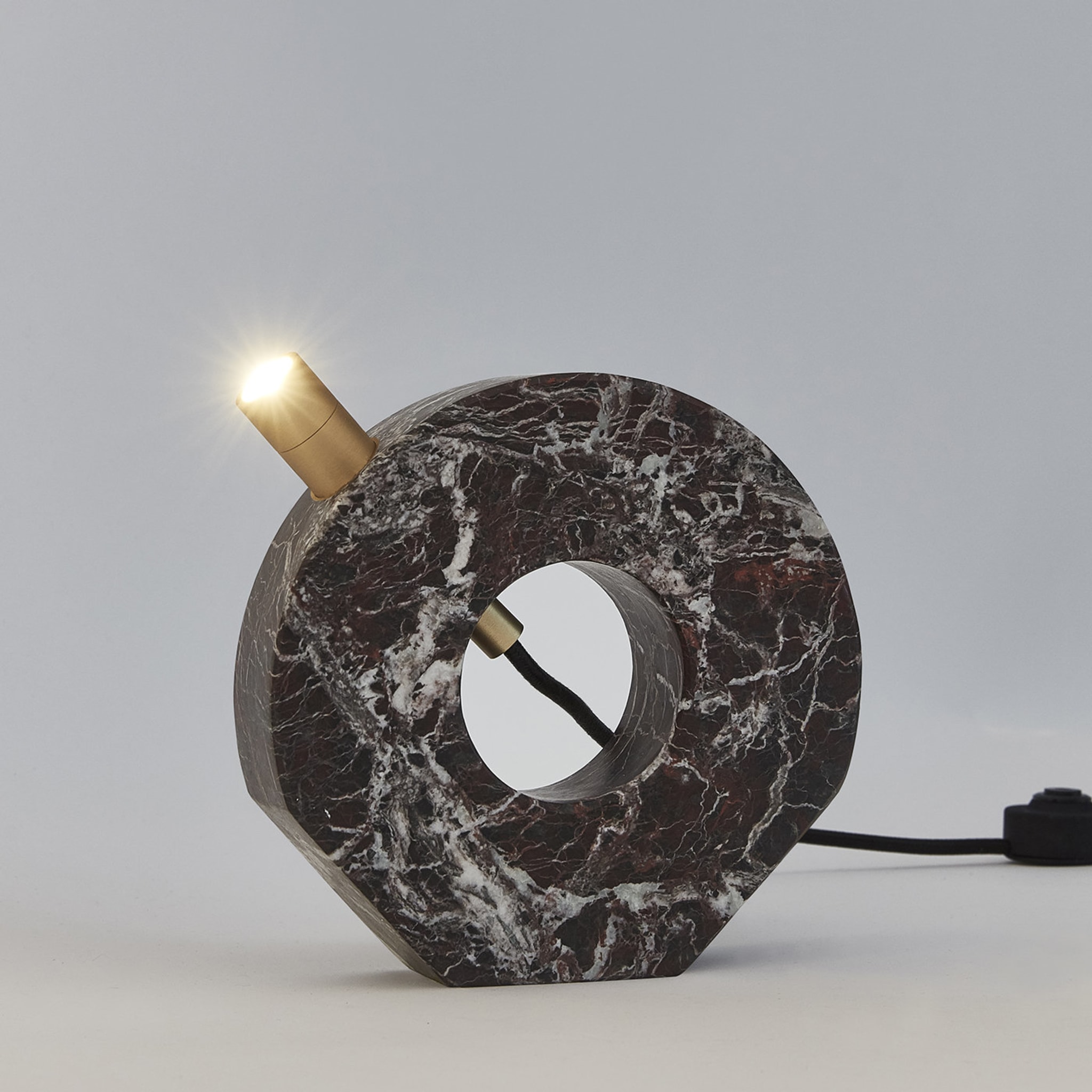 Voyager Disk Table Lamp in Rosso Levanto Marble  - Alternative view 1