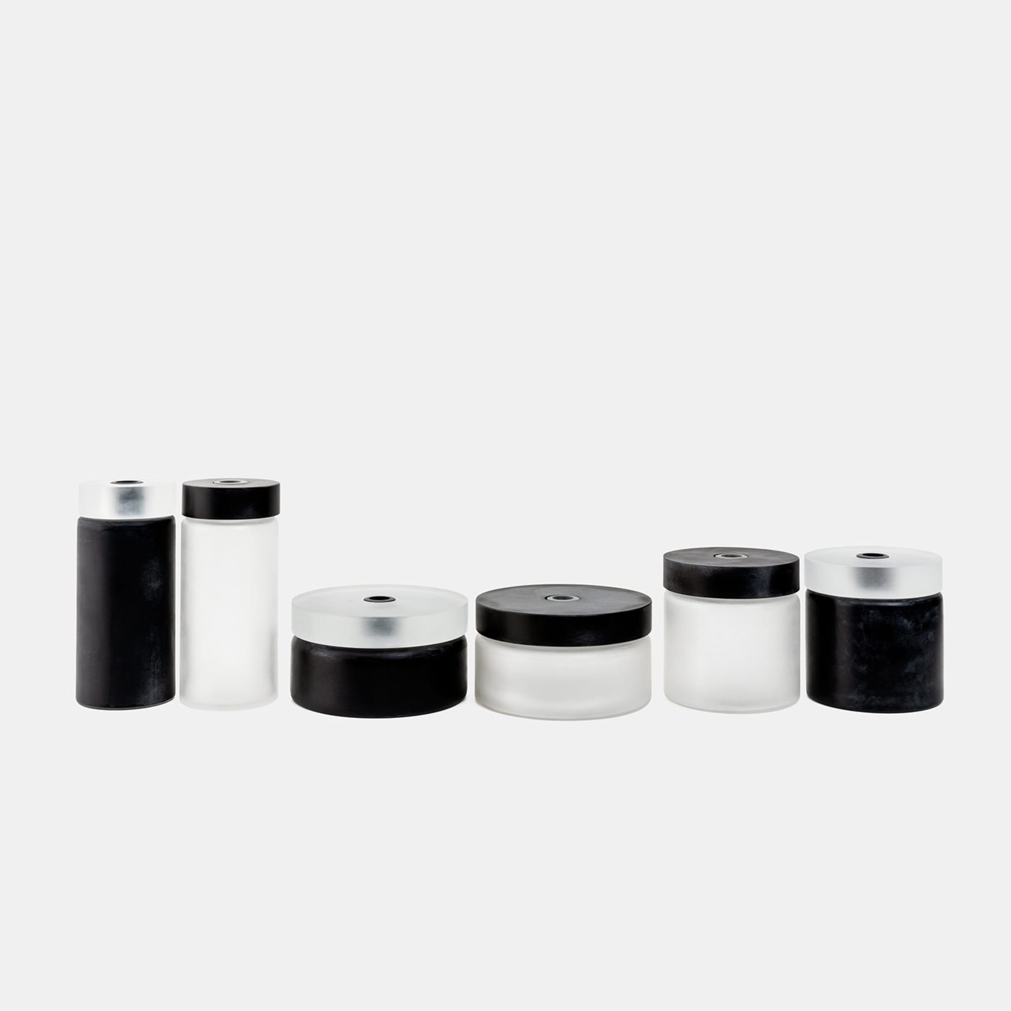 Le vase cylindrique moyen en verre noir et blanc - Vue alternative 2