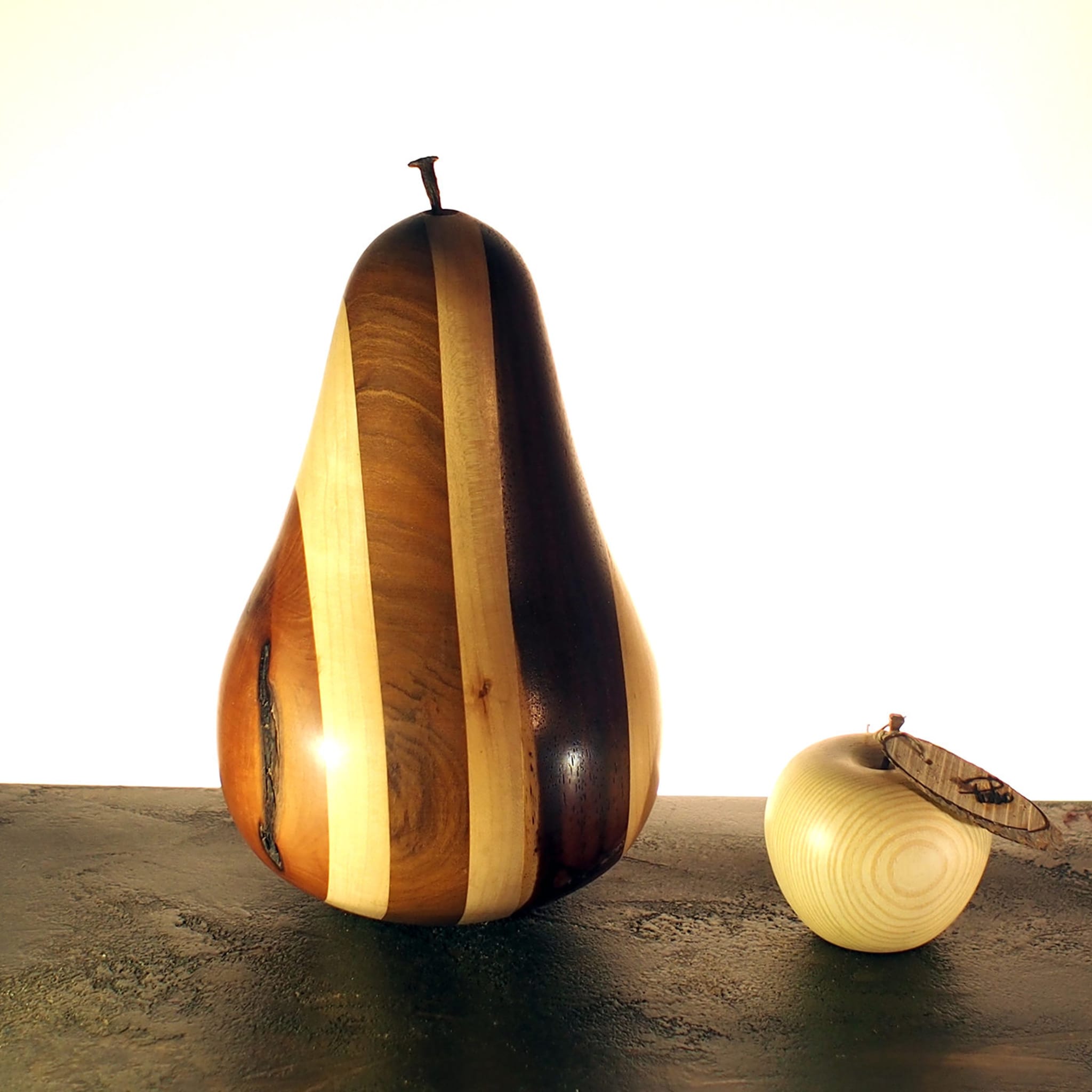 Composition 05 Pear - Alternative view 1