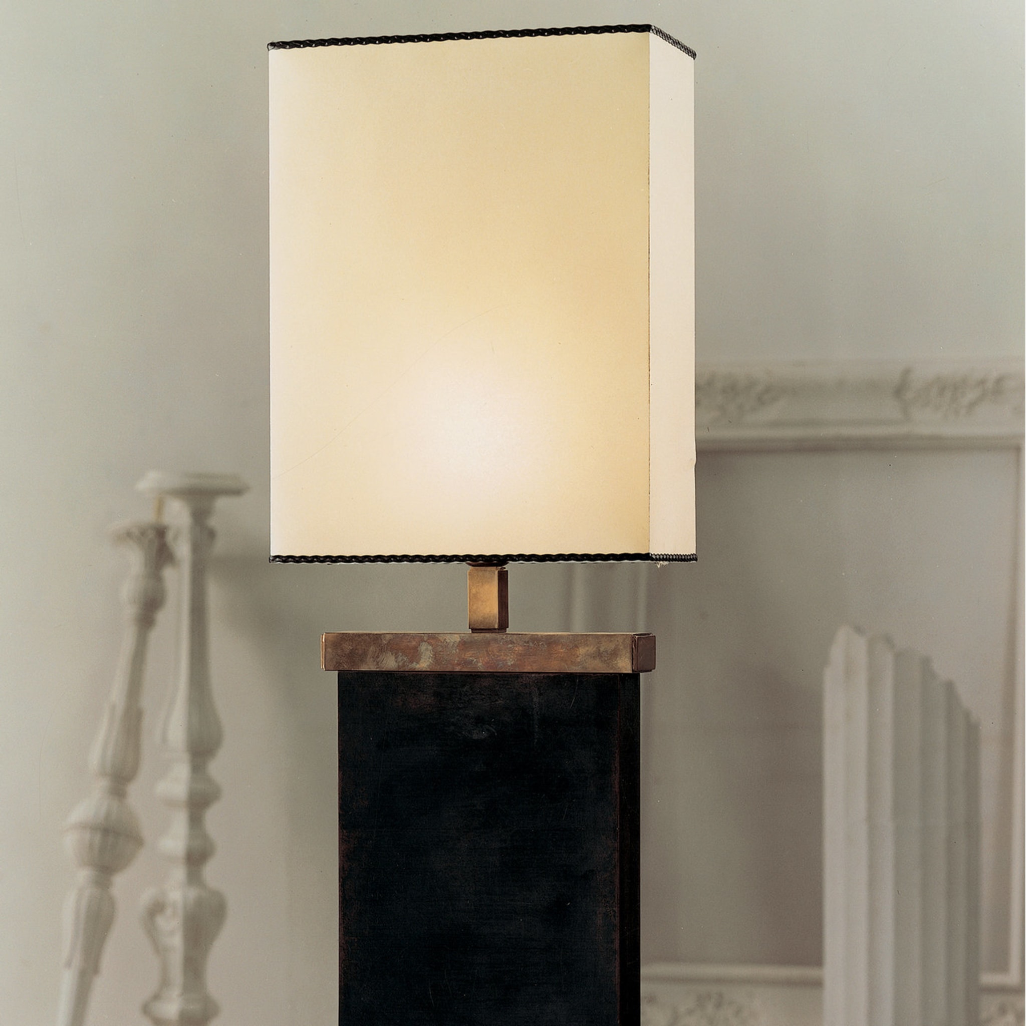 CL1710 Wooden Table Lamp - Alternative view 1