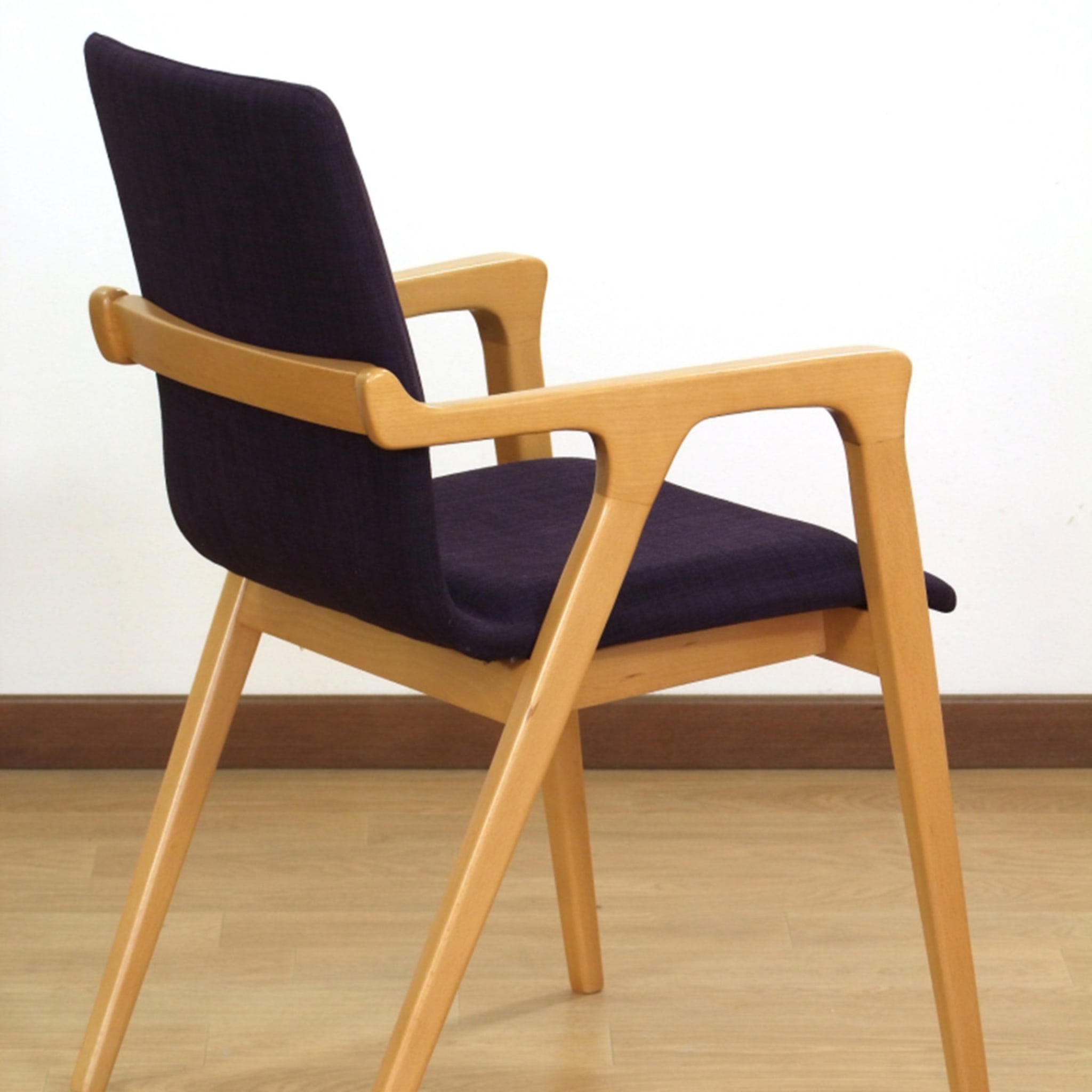 Axa Purple Chair by Giacomo Cattani - Alternative view 3