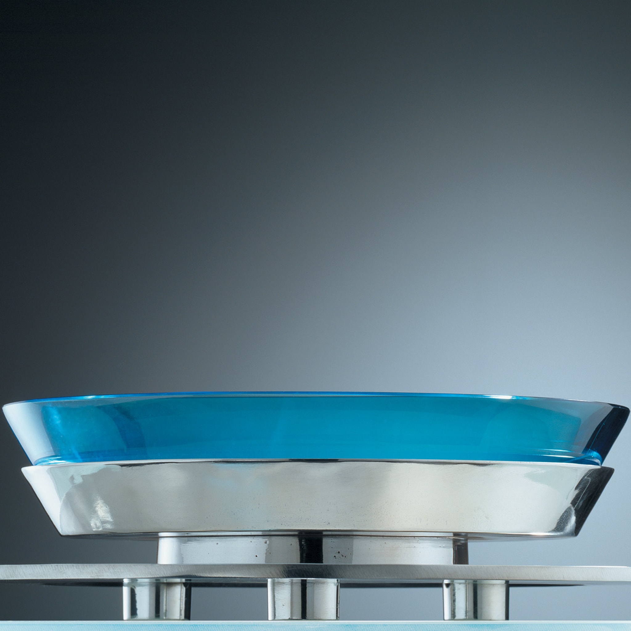 Round Table Limited Edition Aquamarine Centerpiece by Ettore Sottsass - Alternative view 1