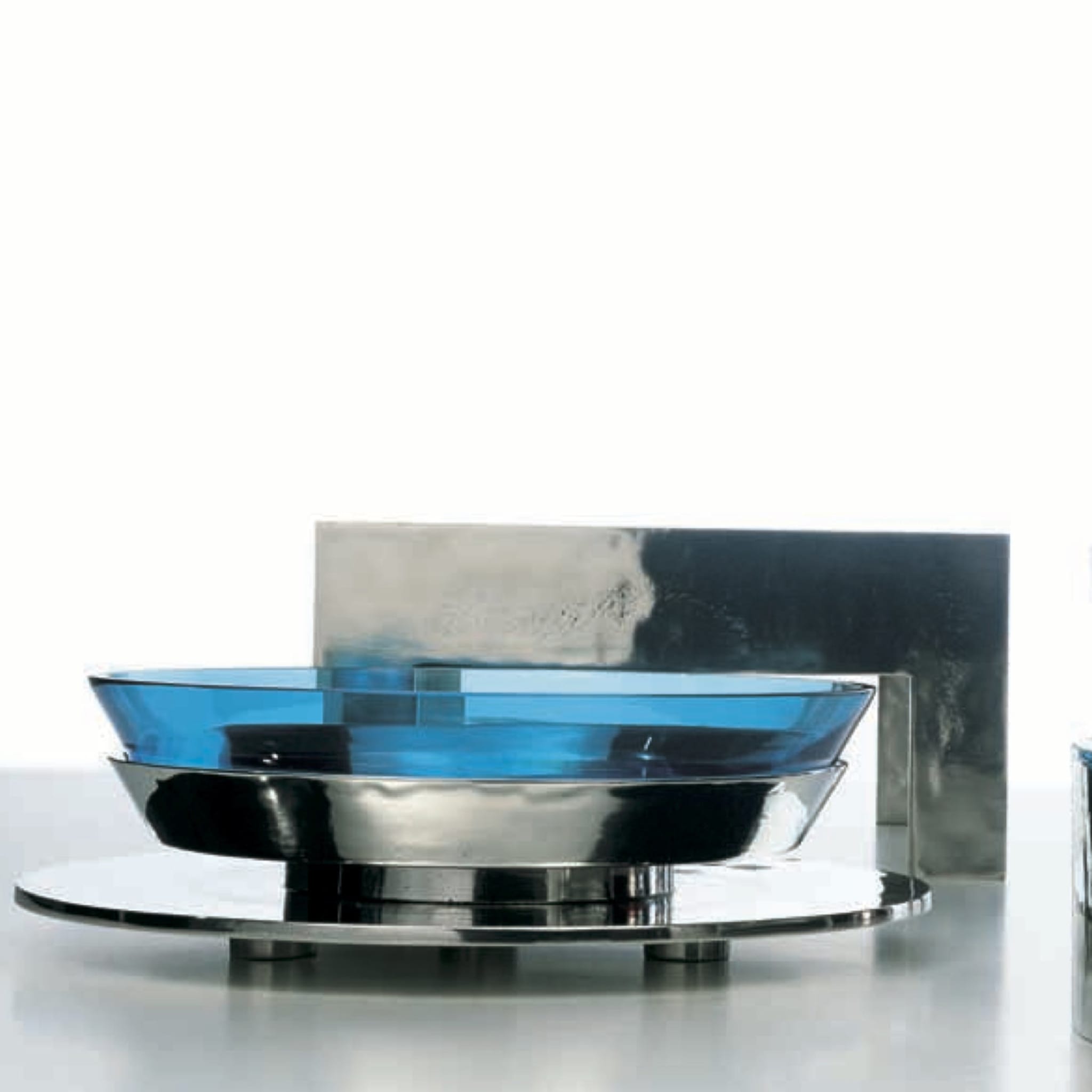 Round Table Limited Edition Aquamarine Centerpiece by Ettore Sottsass - Alternative view 3