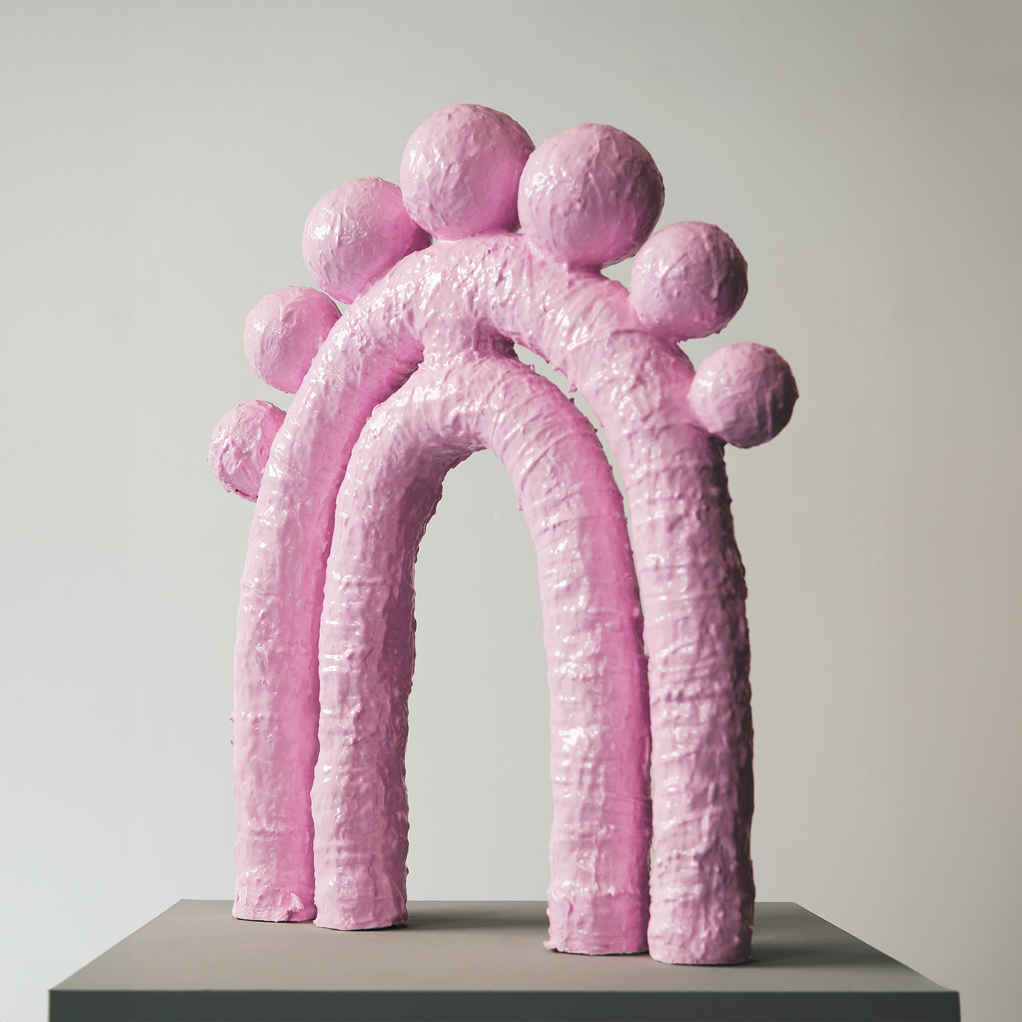 L'imperatrice Pink Sculpture - Alternative view 2