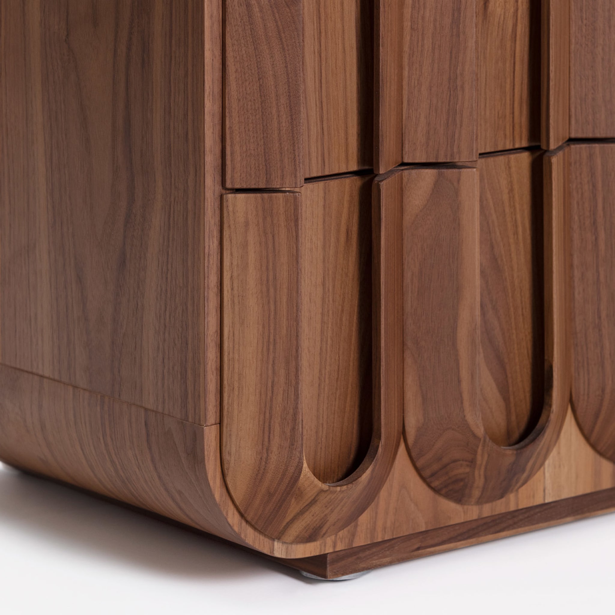 Arcate Chest of Drawers - Alternative view 1