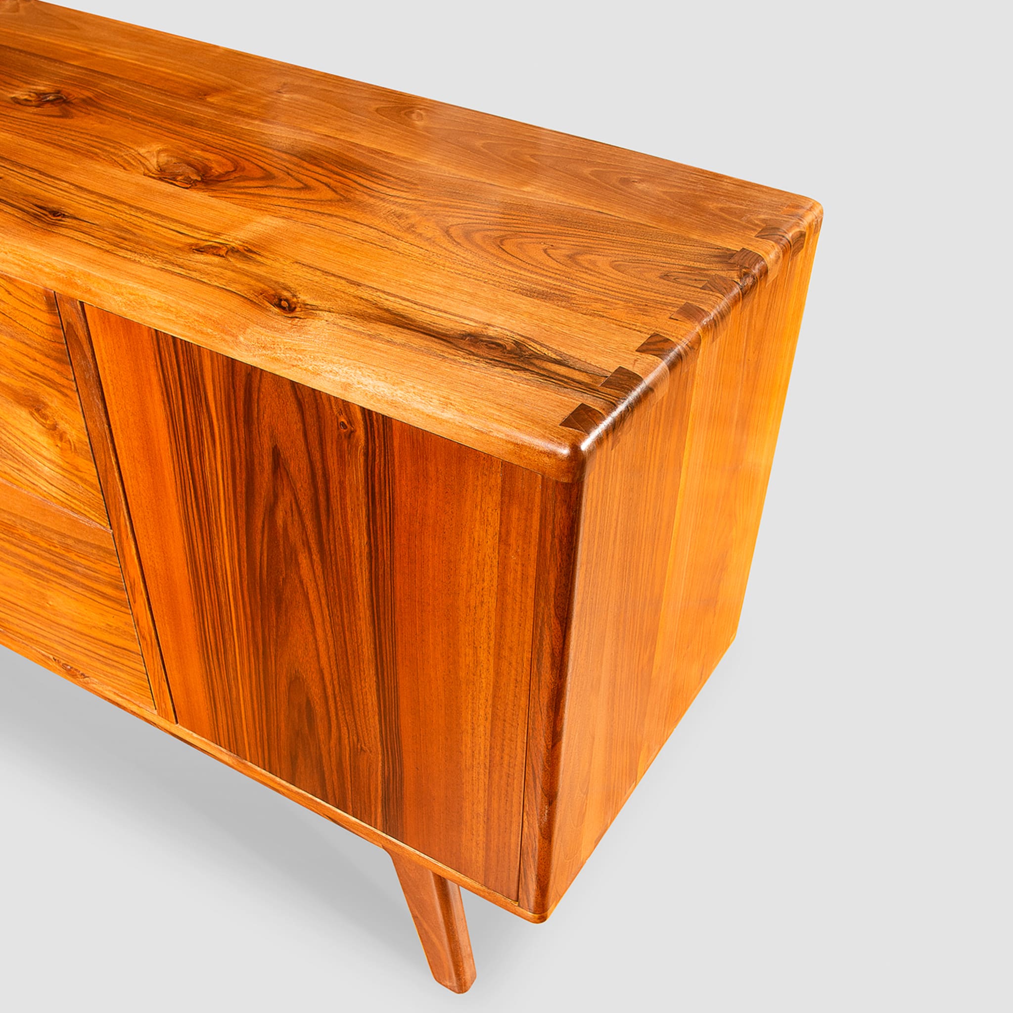 Dovetail Sideboard by Eugenio Gambella - Alternative view 2