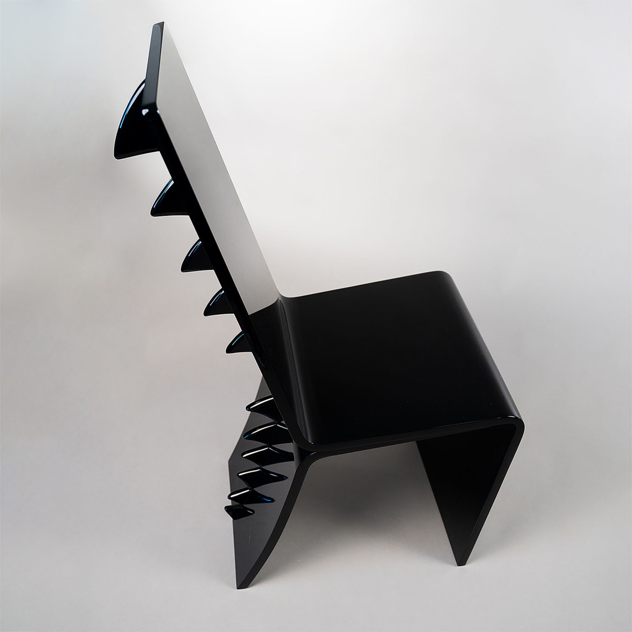 Dragon Black Chair - Alternative view 2