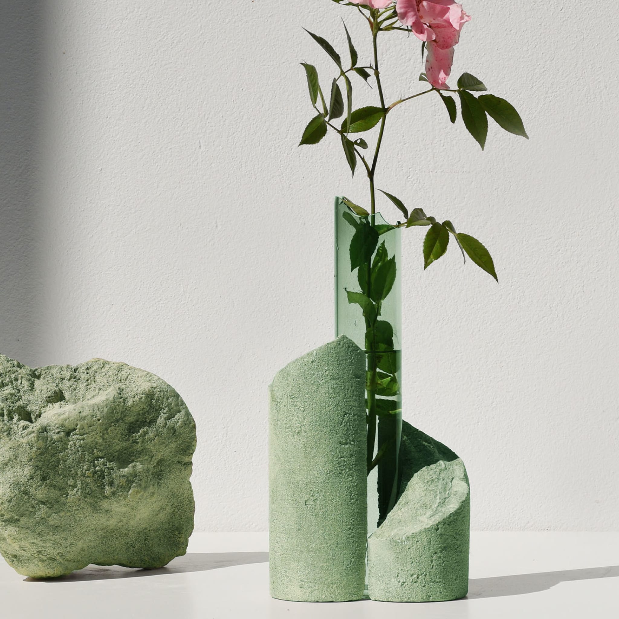 Chrysallis N°1 Green Vase - Alternative view 1