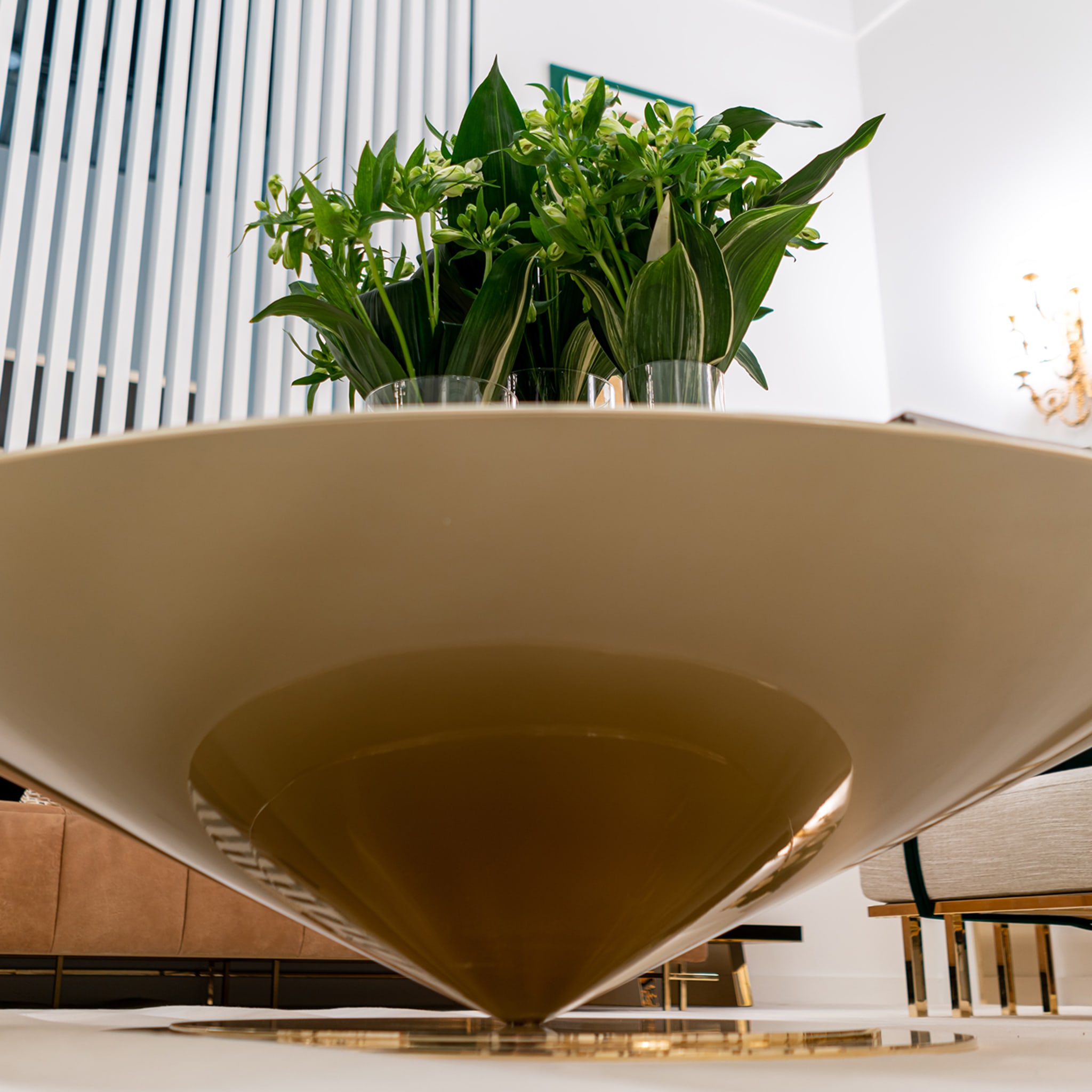 UFO CONICAL COFFEE TABLE - Alternative view 1