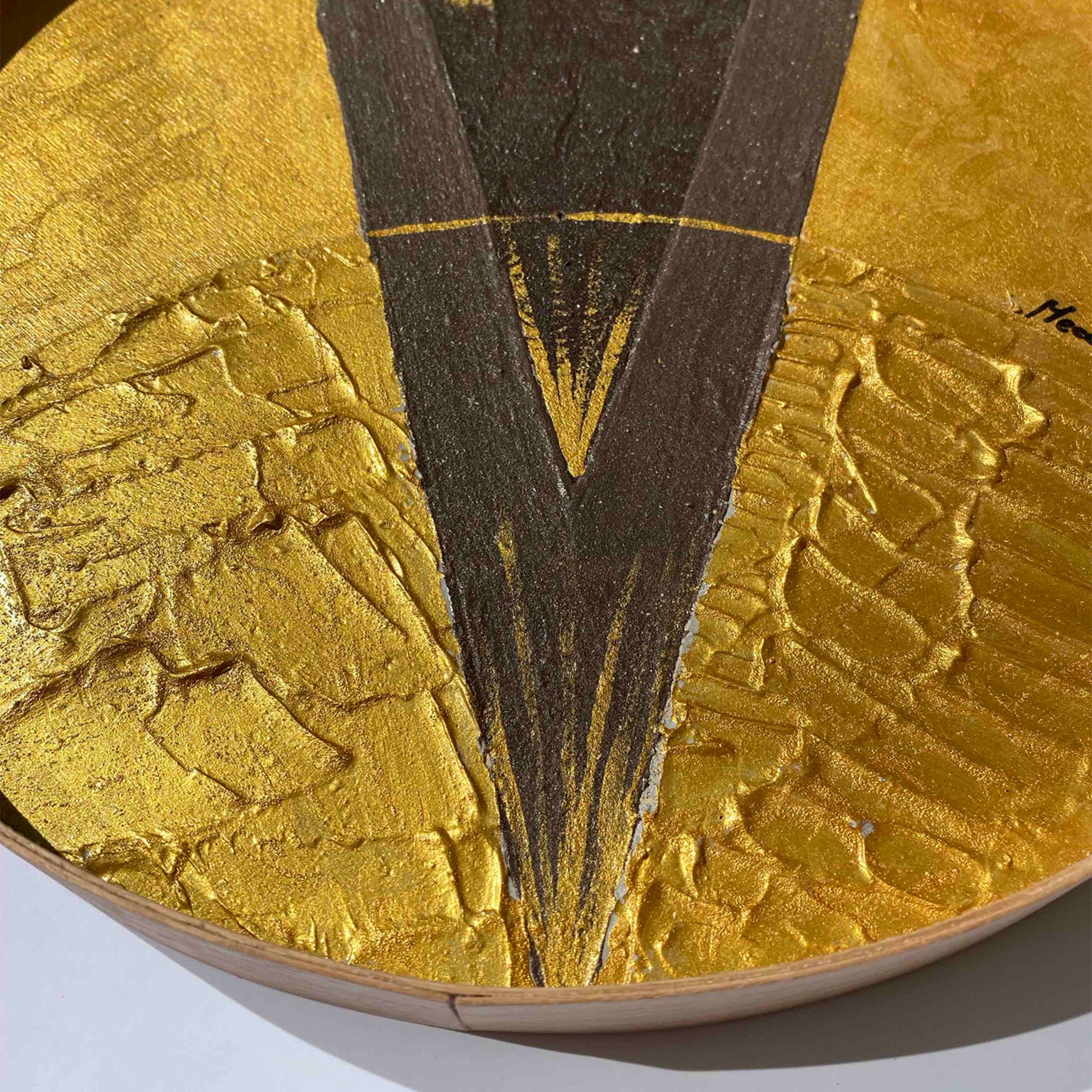 T6 Goldenes rundes Tablett von Meccani Studio - Alternative Ansicht 2