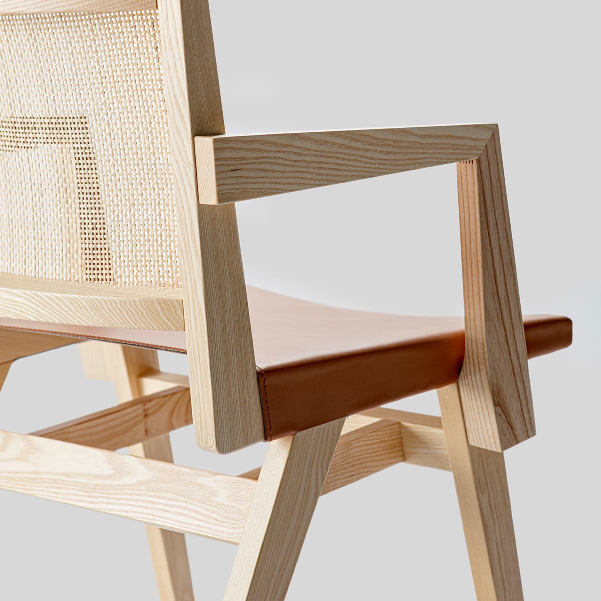 Dorothea/P Beige Chair - Alternative view 3