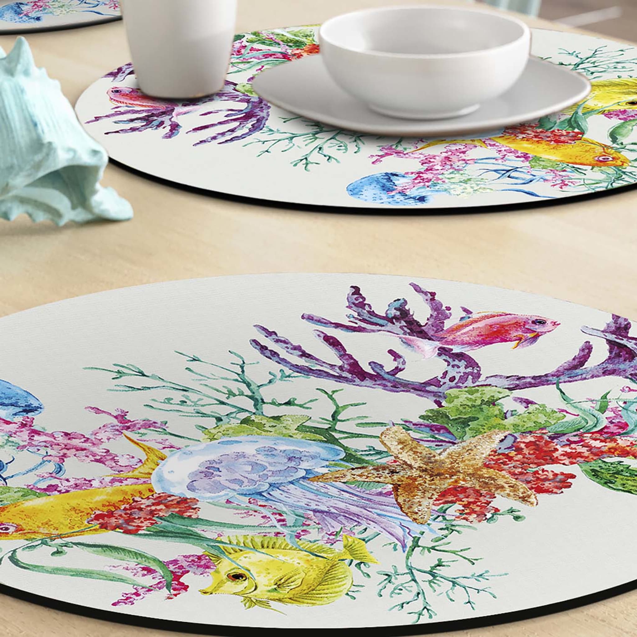 Fish Promenade Turquoise Set of 2 Round Placemats - Alternative view 1