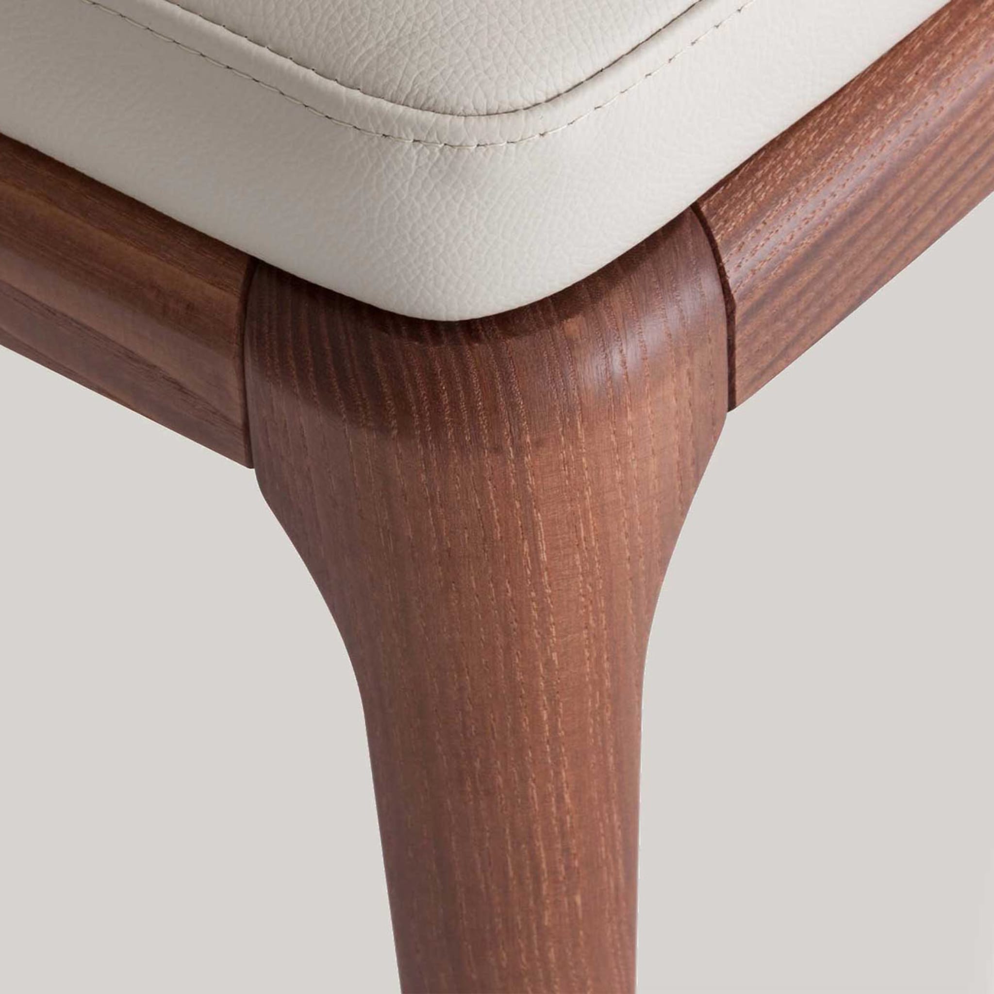 Antigona White Leather Chair - Alternative view 3