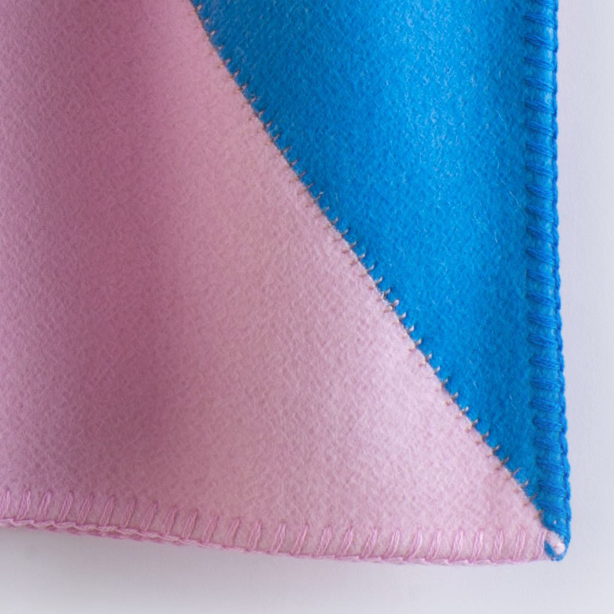 Biella Pink and Blue Blanket - Alternative view 1