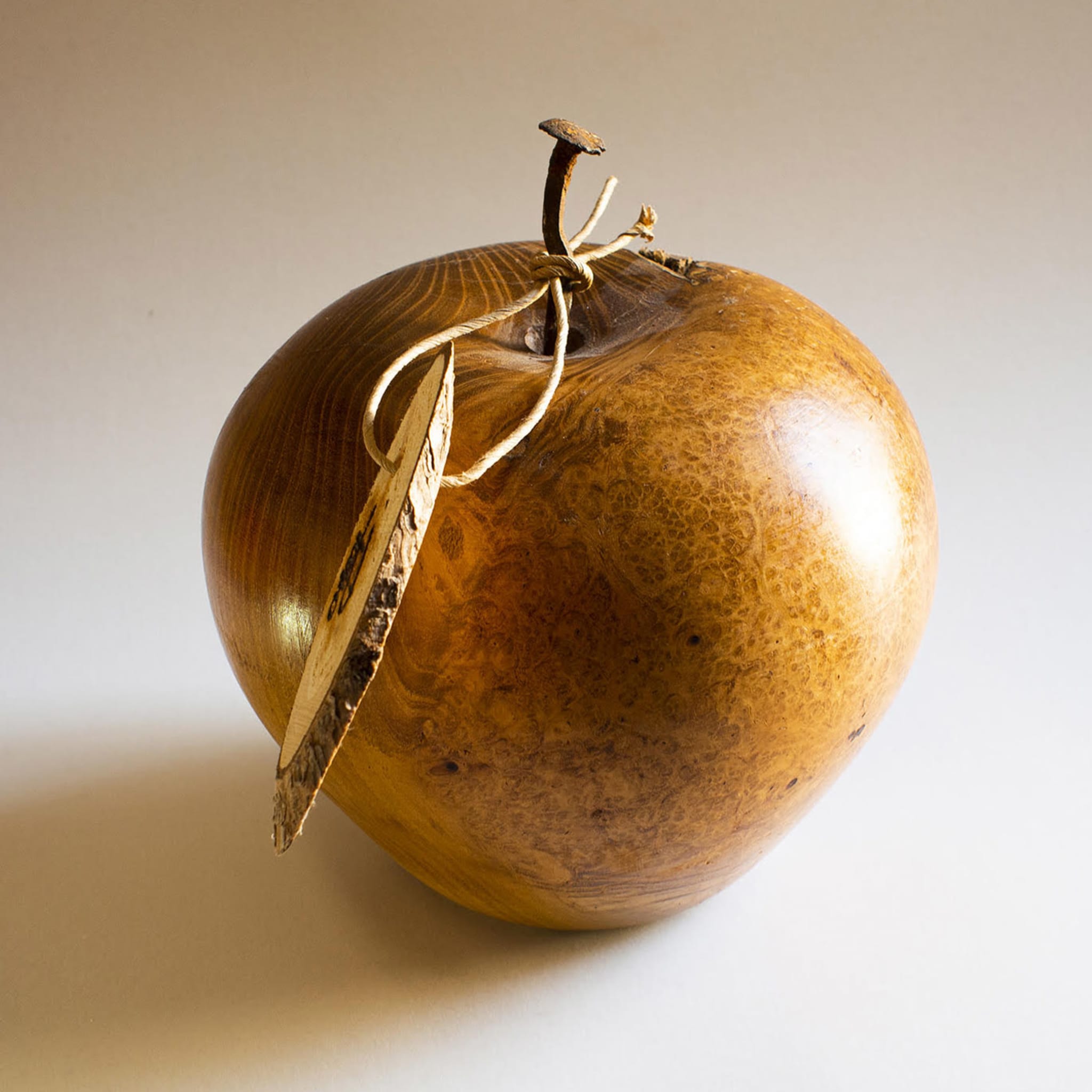 Manzana de madera de acacia - Vista alternativa 2